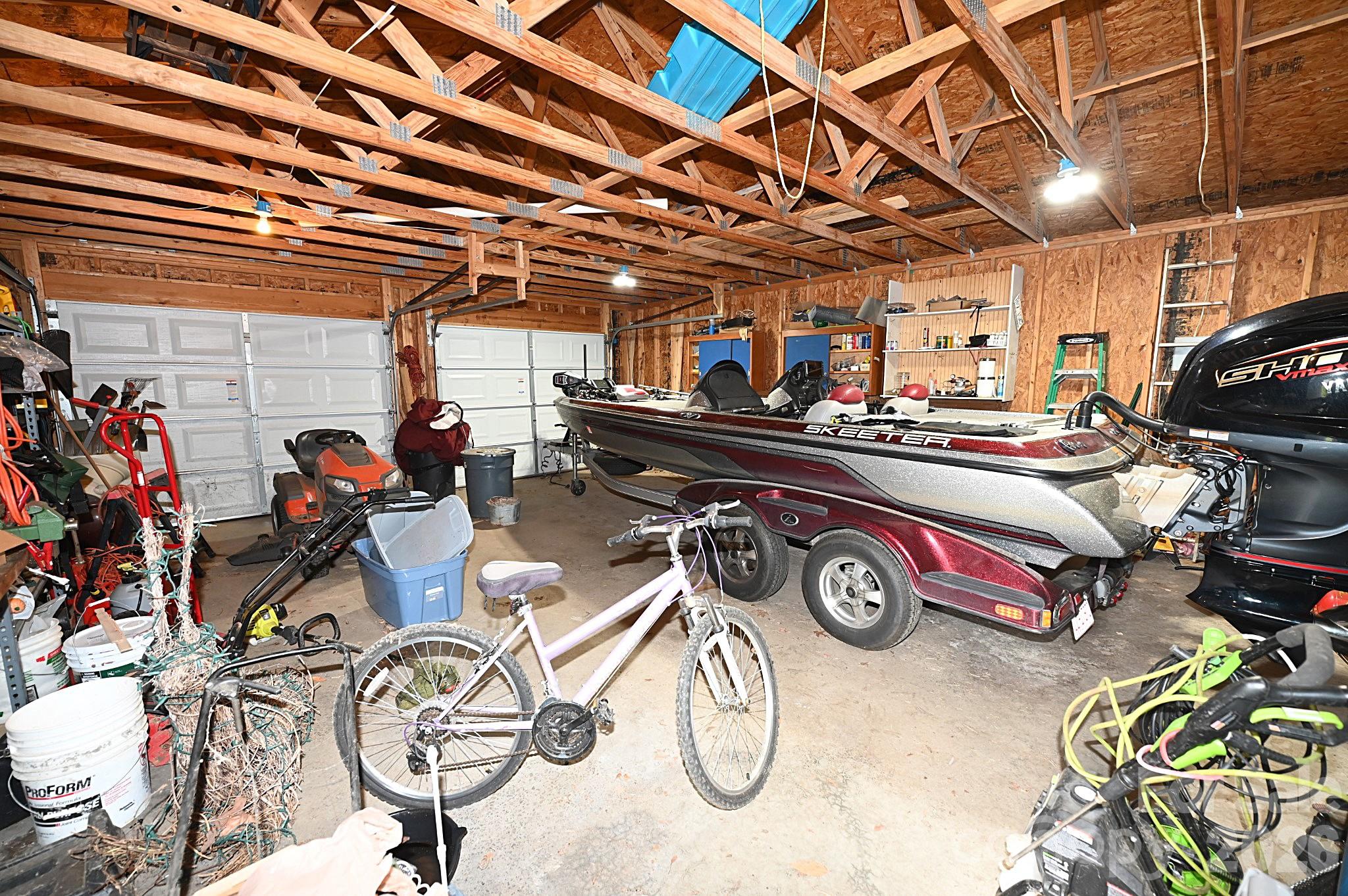 86 King Arthurs Court Property Photo 40