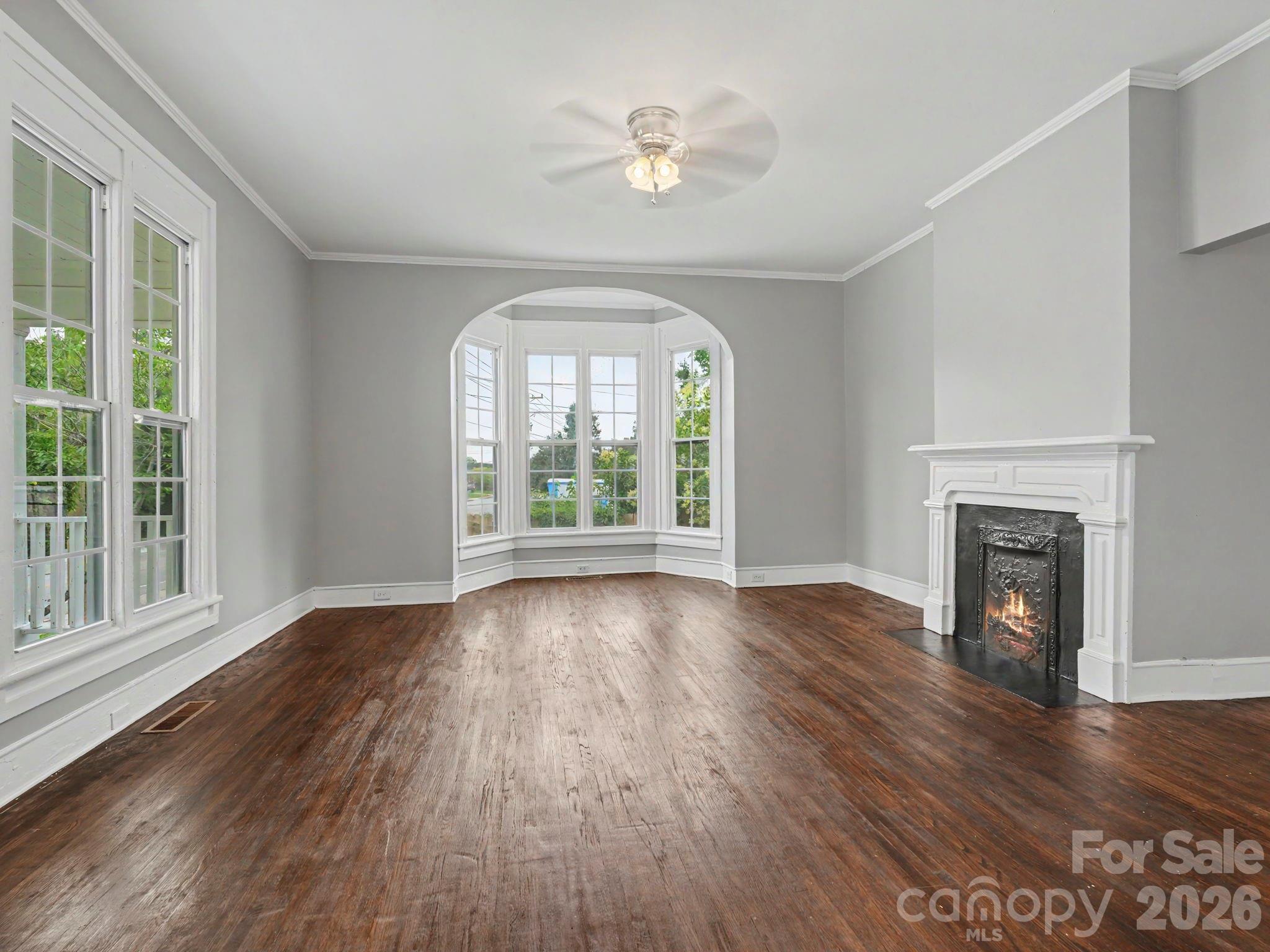 305 N White Street Property Photo 13