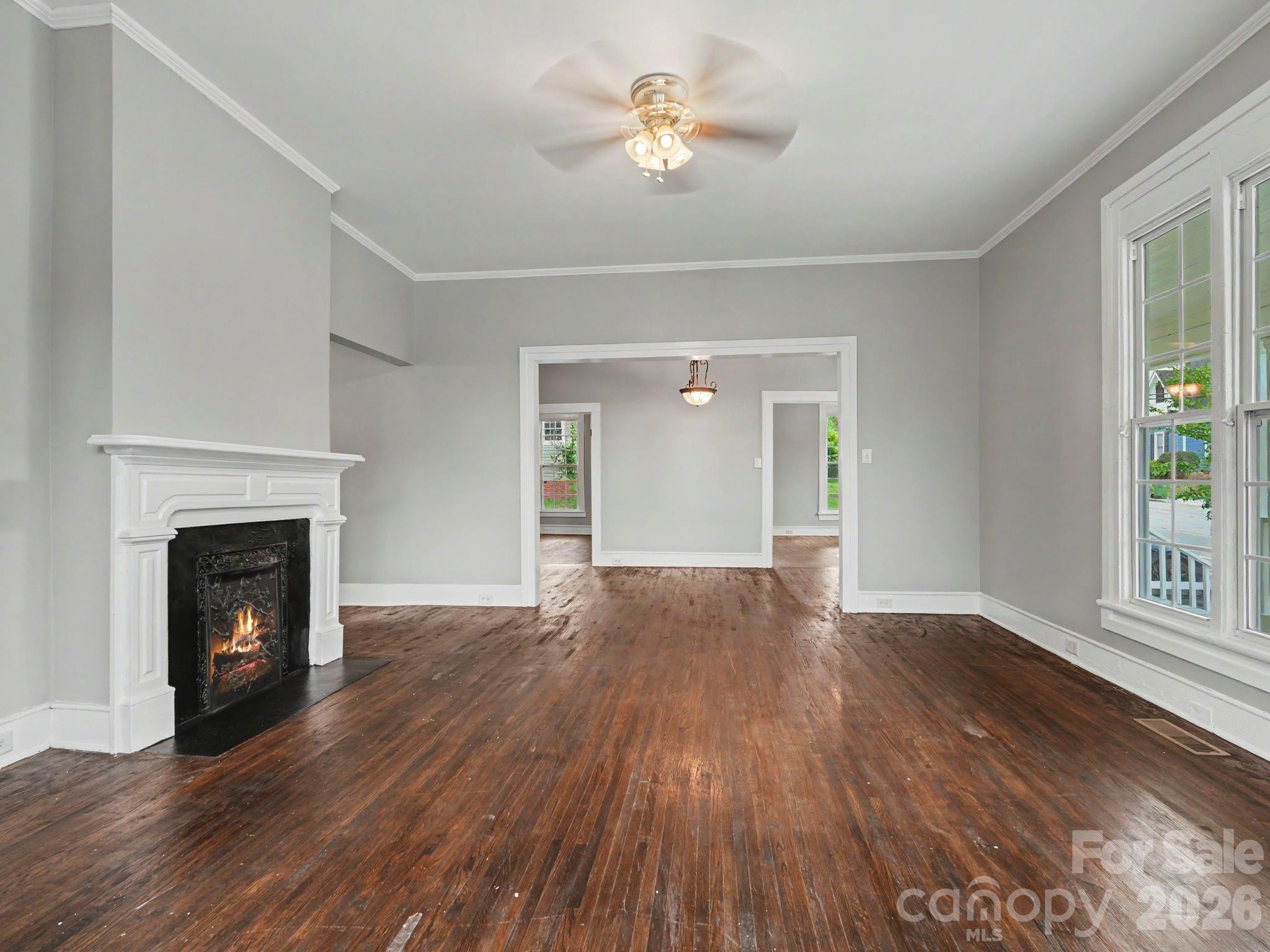 305 N White Street Property Photo 15