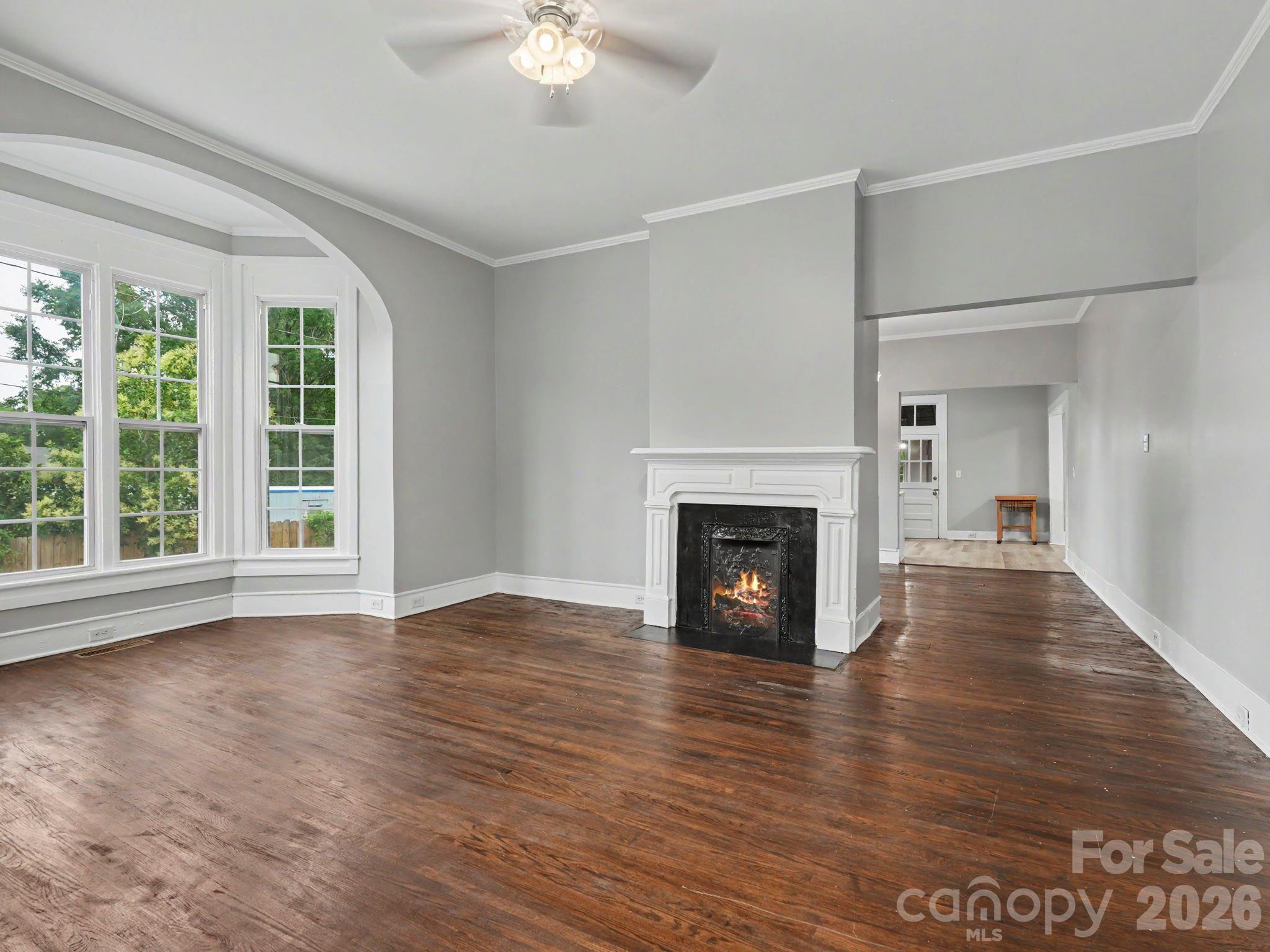305 N White Street Property Photo 16