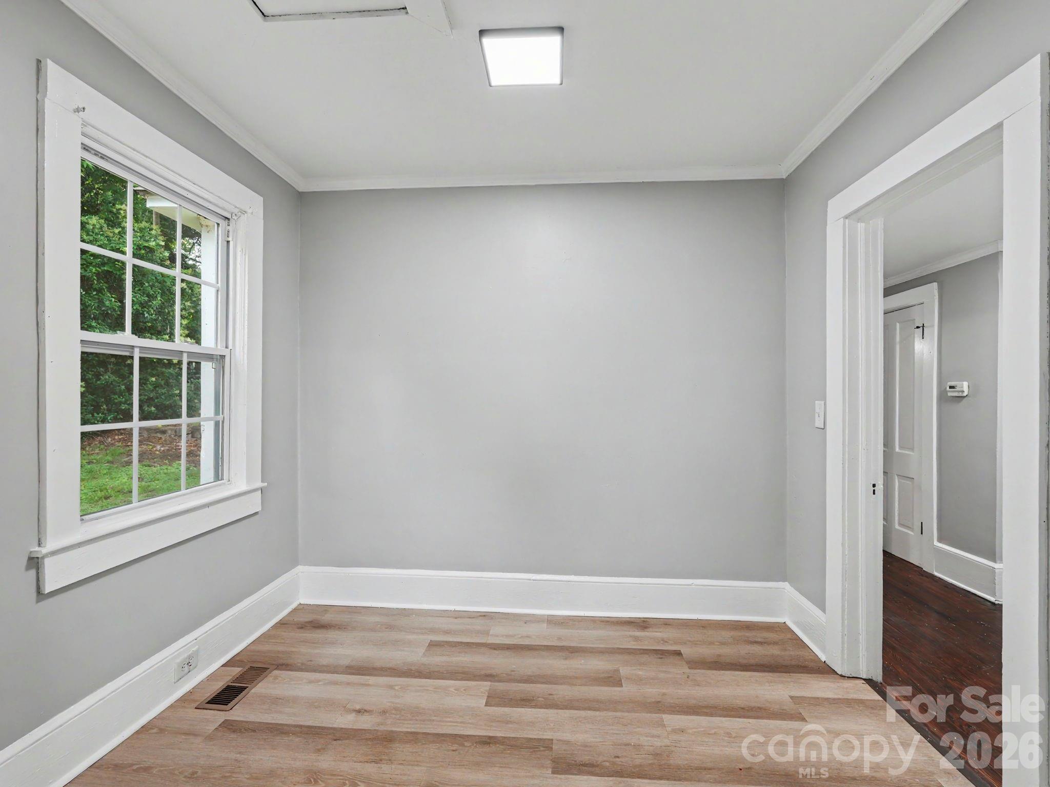 305 N White Street Property Photo 24