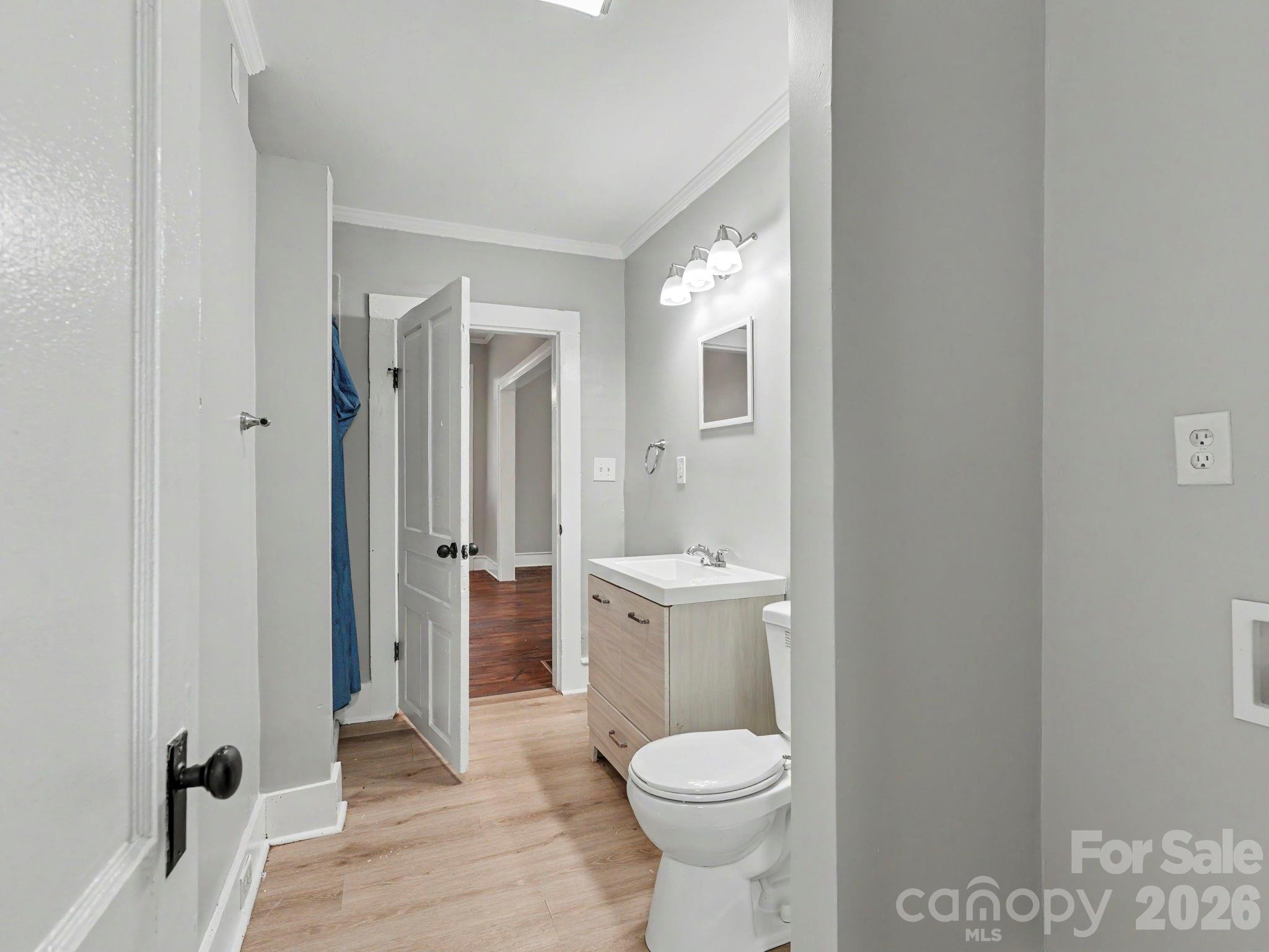 305 N White Street Property Photo 27