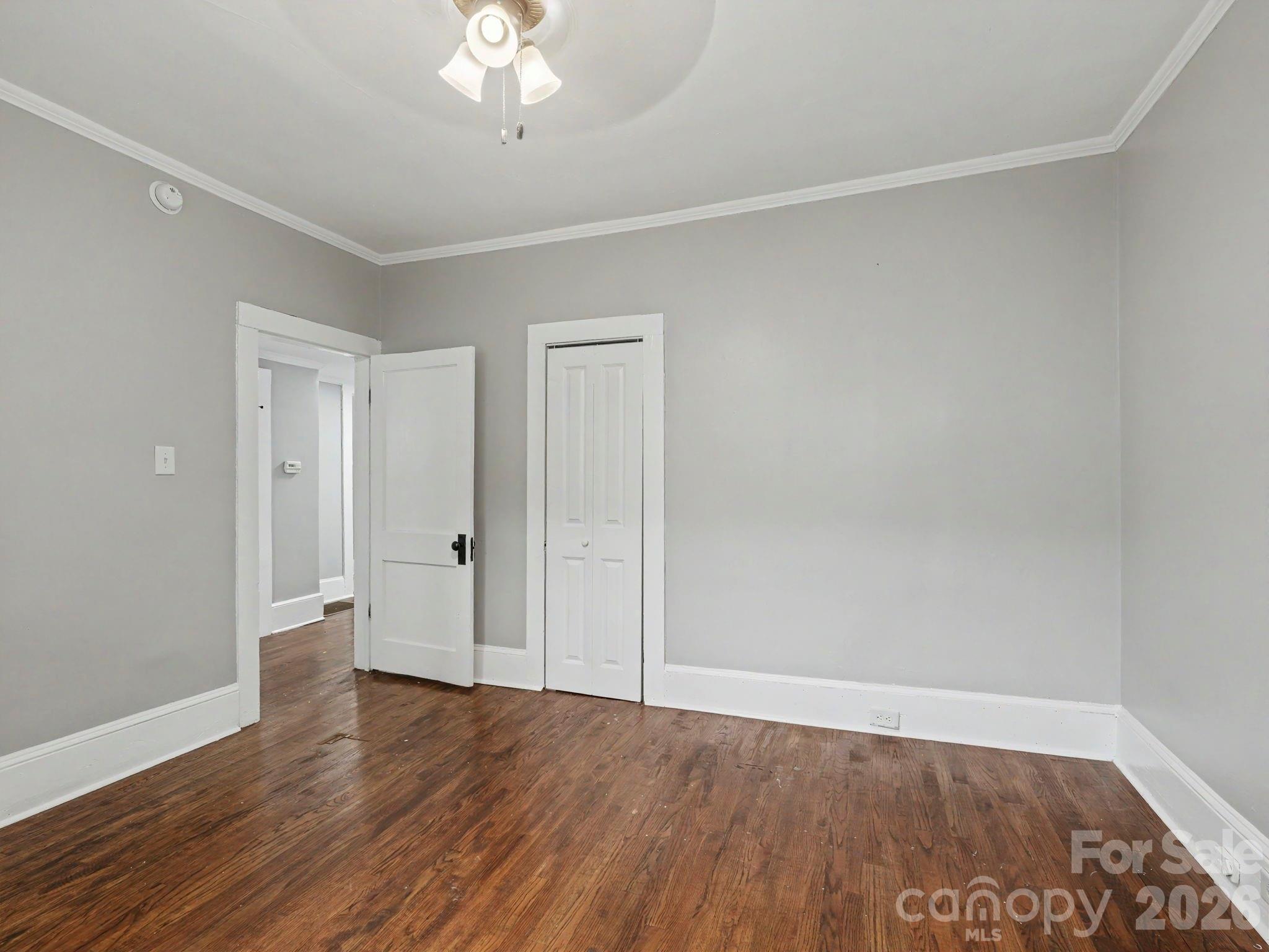 305 N White Street Property Photo 33