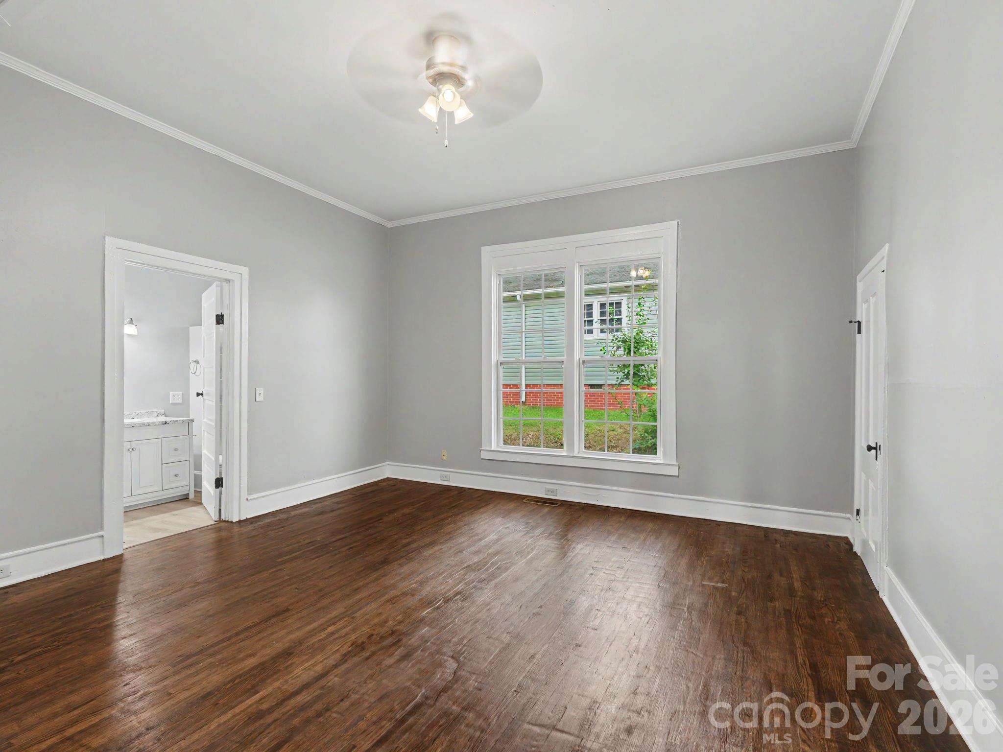 305 N White Street Property Photo 36