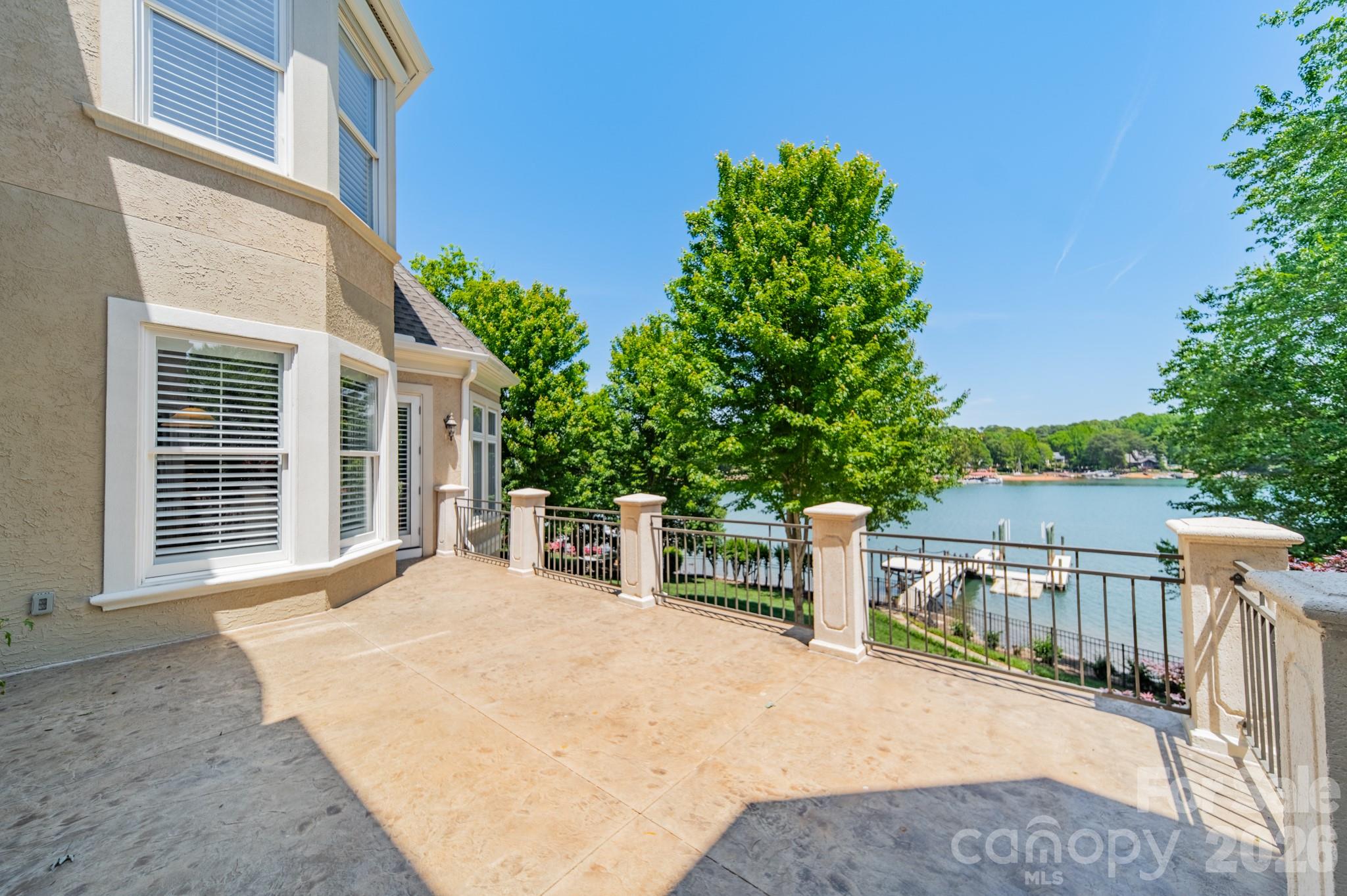 106 Hadley Harbor Court Property Photo 33