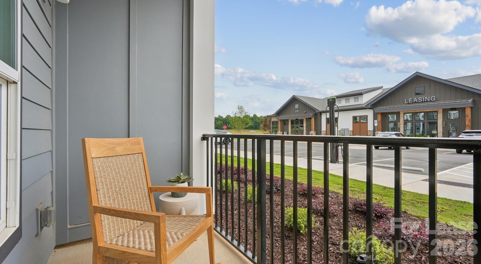 15120 Village Xing Road B1 Property Photo 23