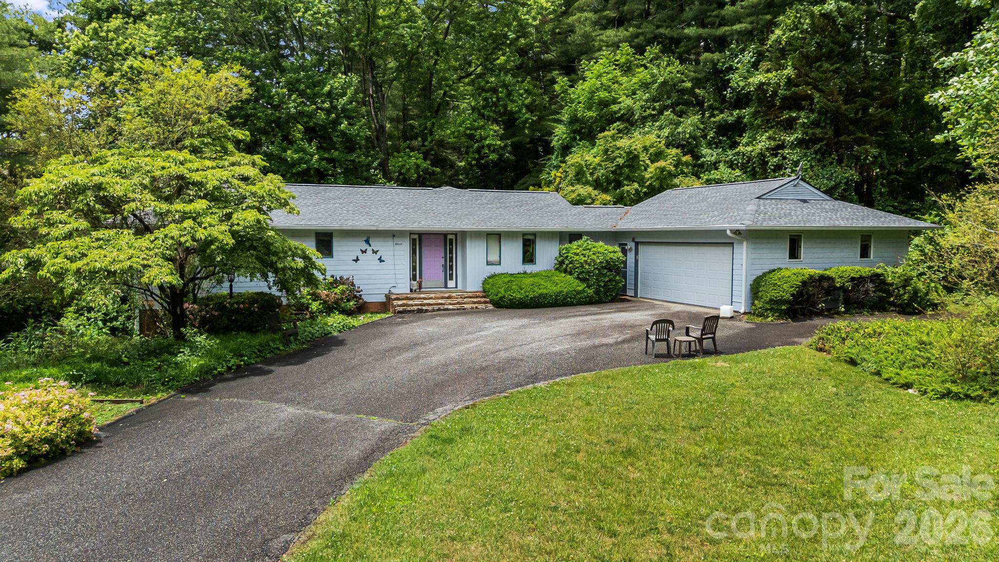 11 Beaumont Drive Property Photo 2