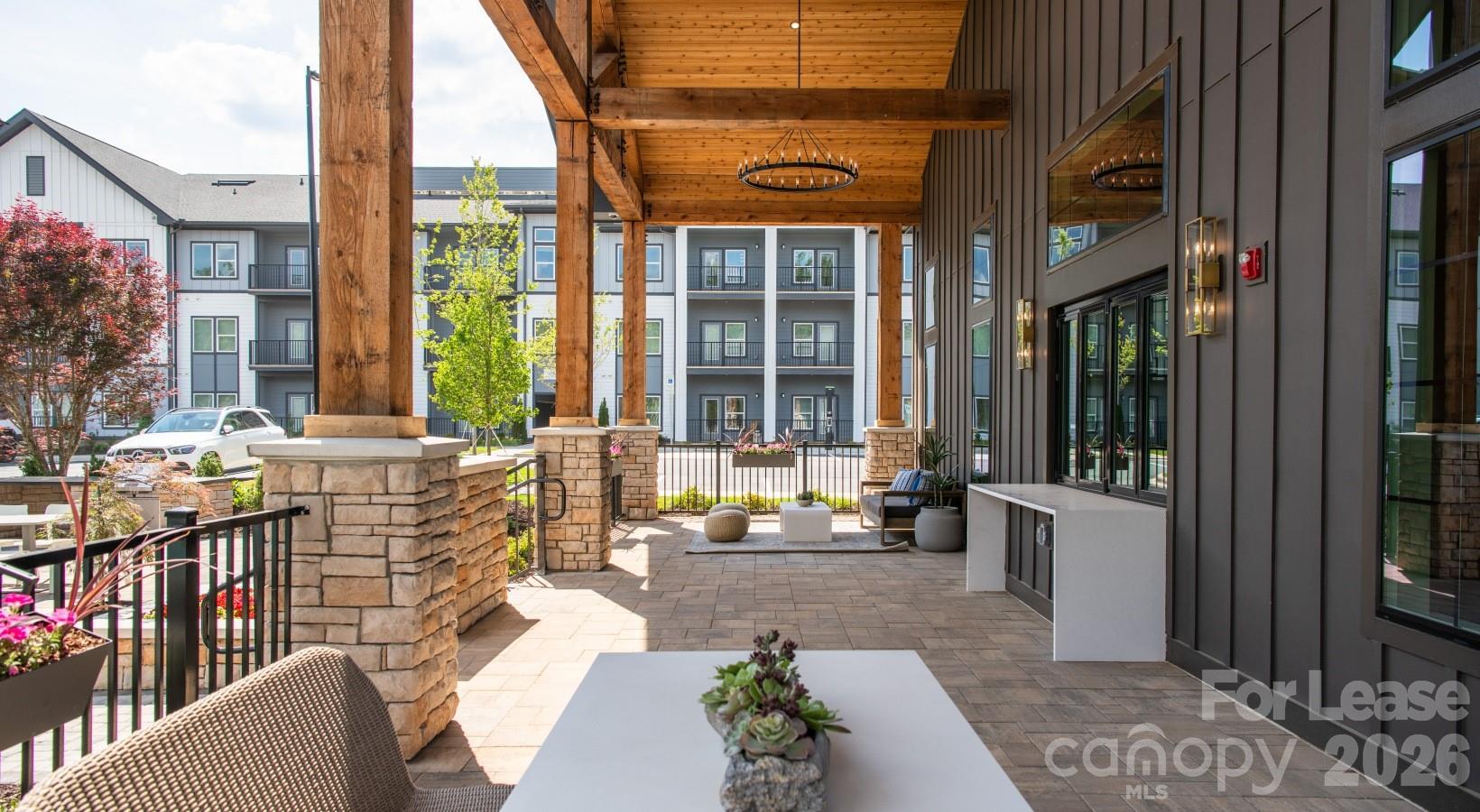 15120 Village Xing Road Chb Property Photo 6