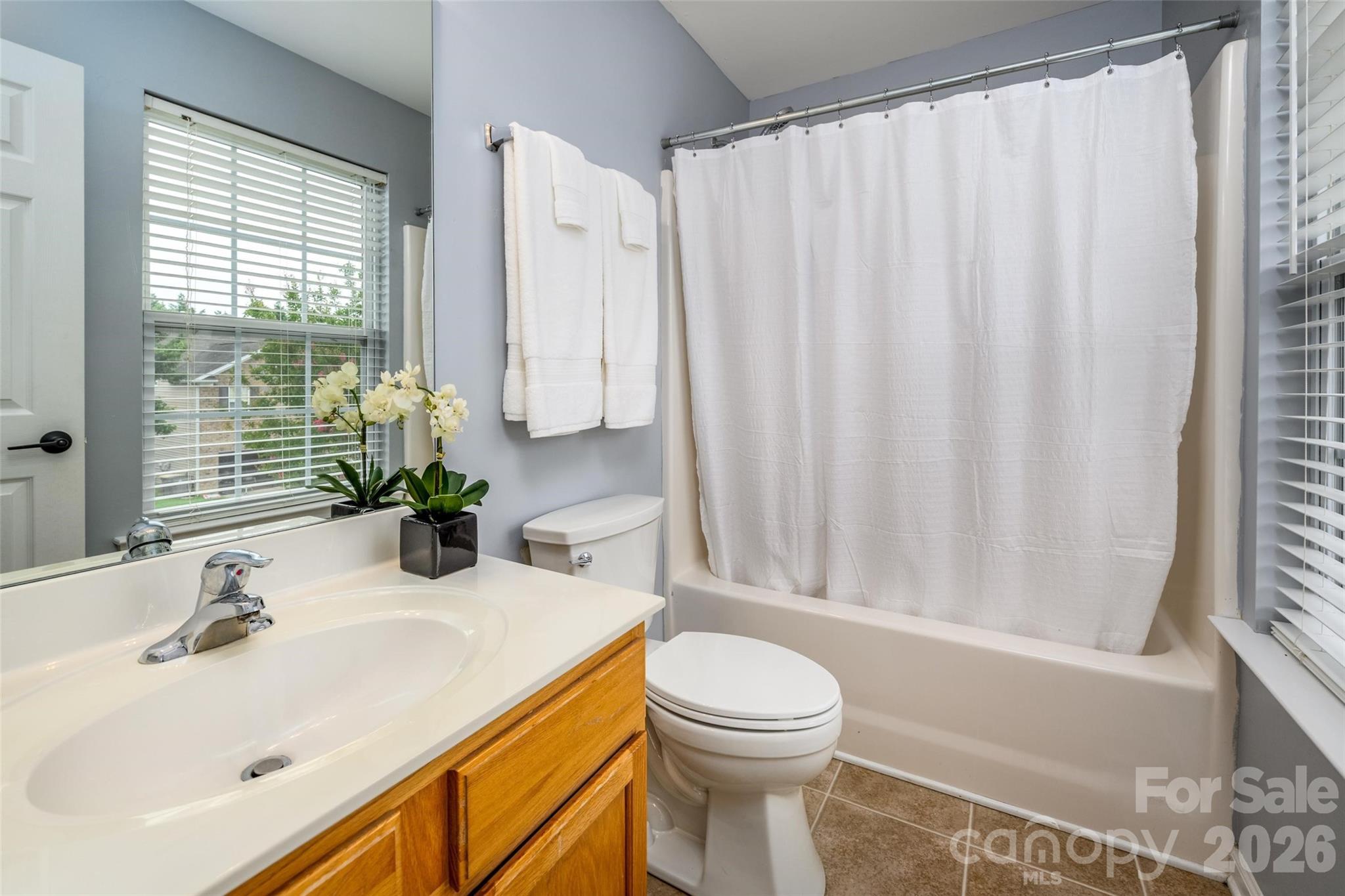 10809 Traders Court Property Photo 17