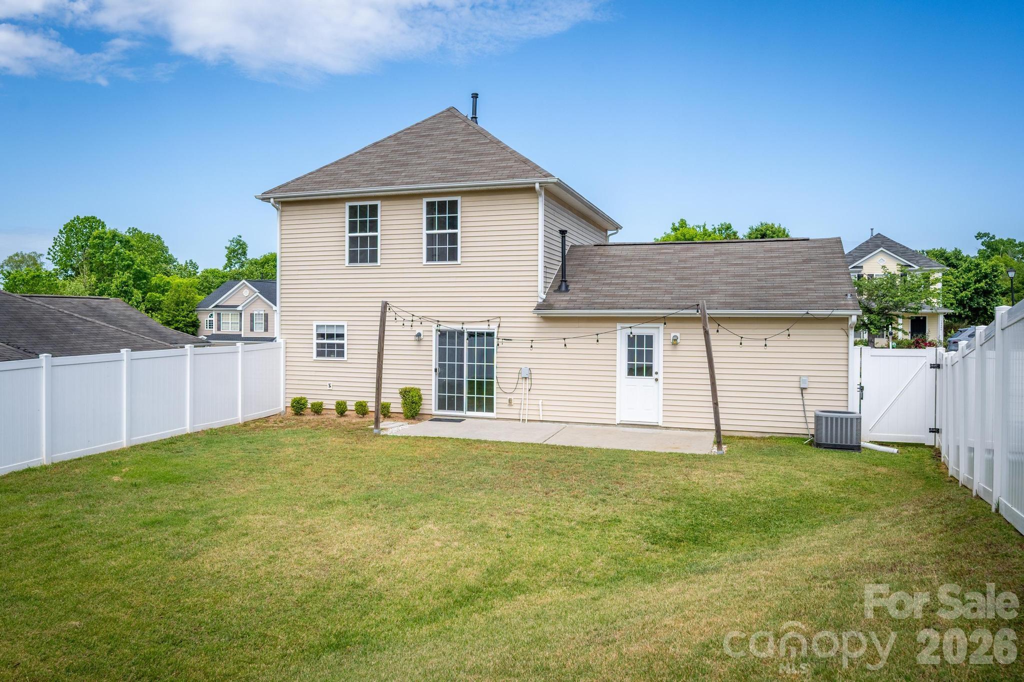10809 Traders Court Property Photo 24