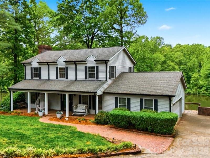 6 Woodland Circle Property Photo 1