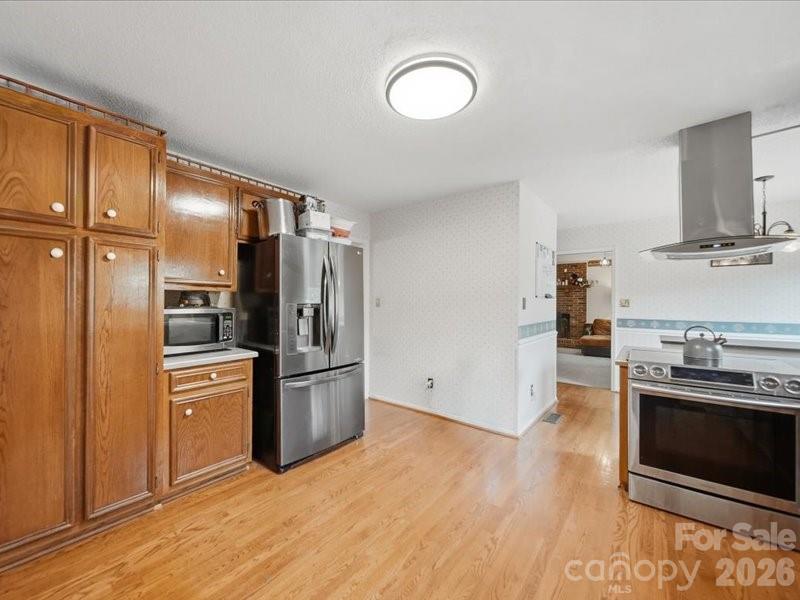 6 Woodland Circle Property Photo 11
