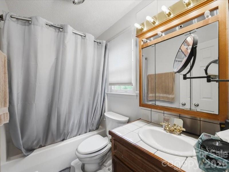6 Woodland Circle Property Photo 23