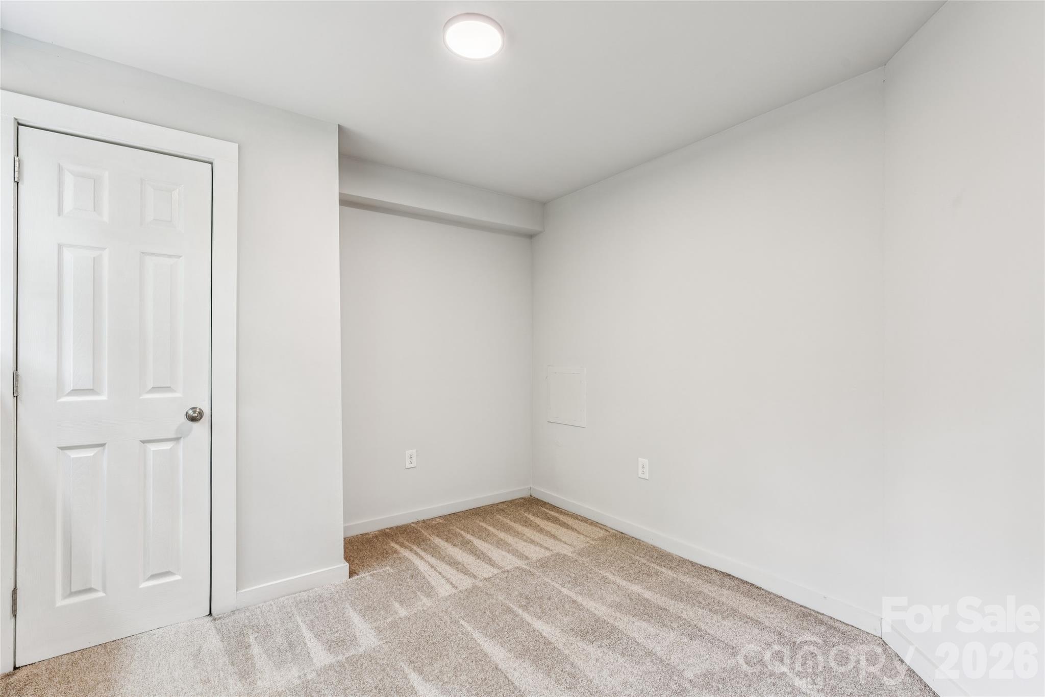 1014 N Mountain Street Property Photo 16