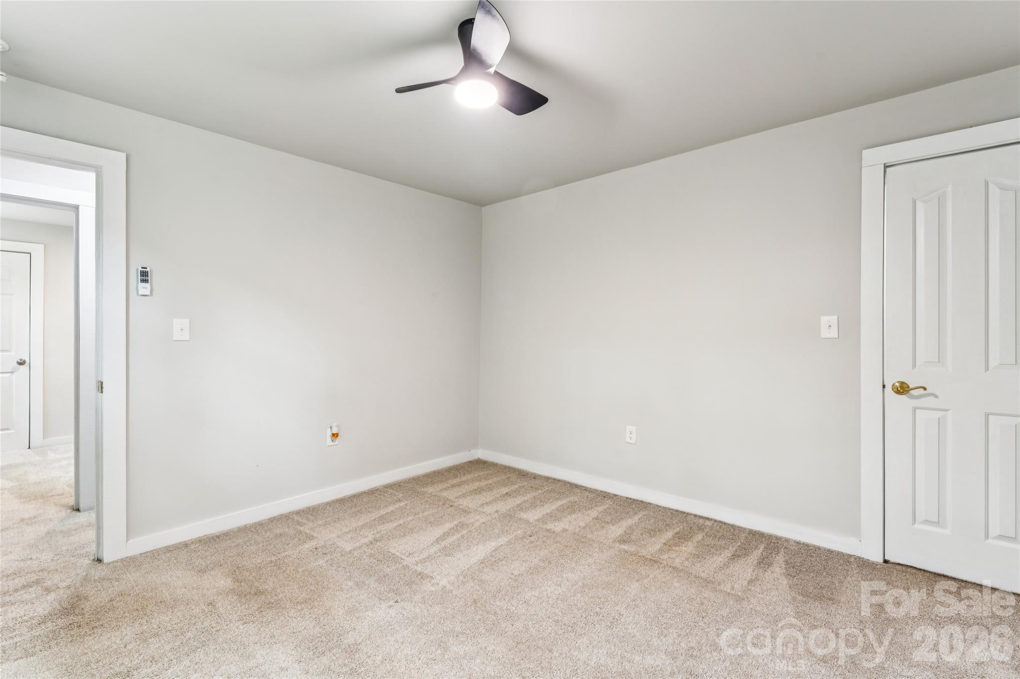1014 N Mountain Street Property Photo 20