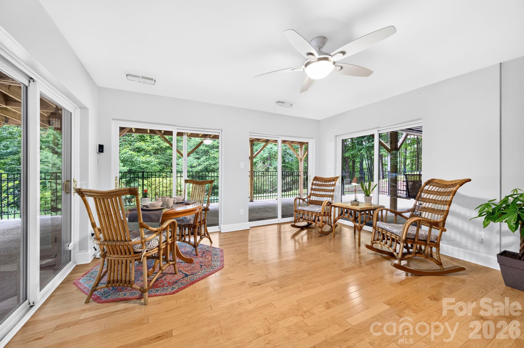 153 Skyview Circle Property Photo 25
