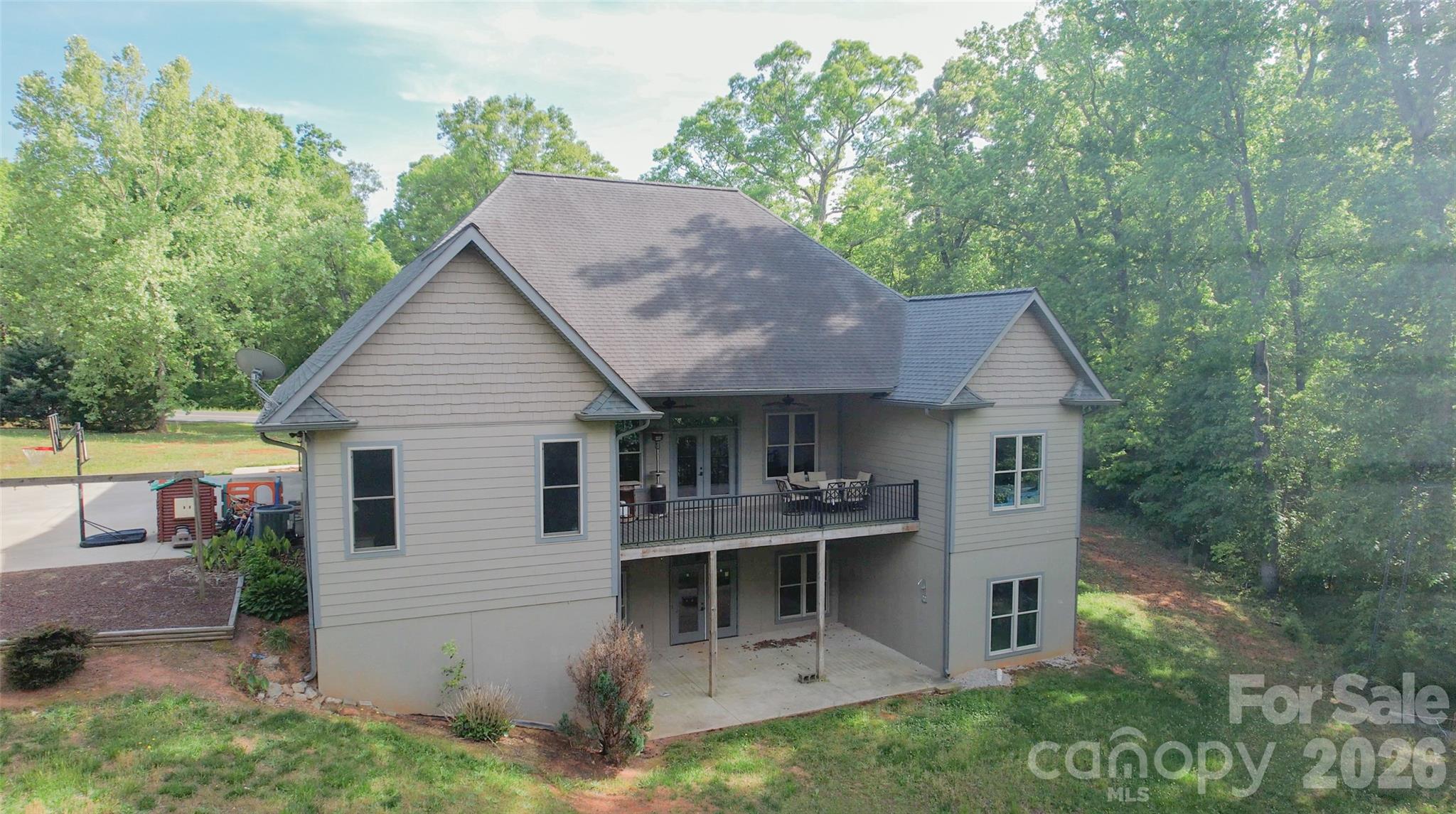 2818 Rockford Road Property Photo 2