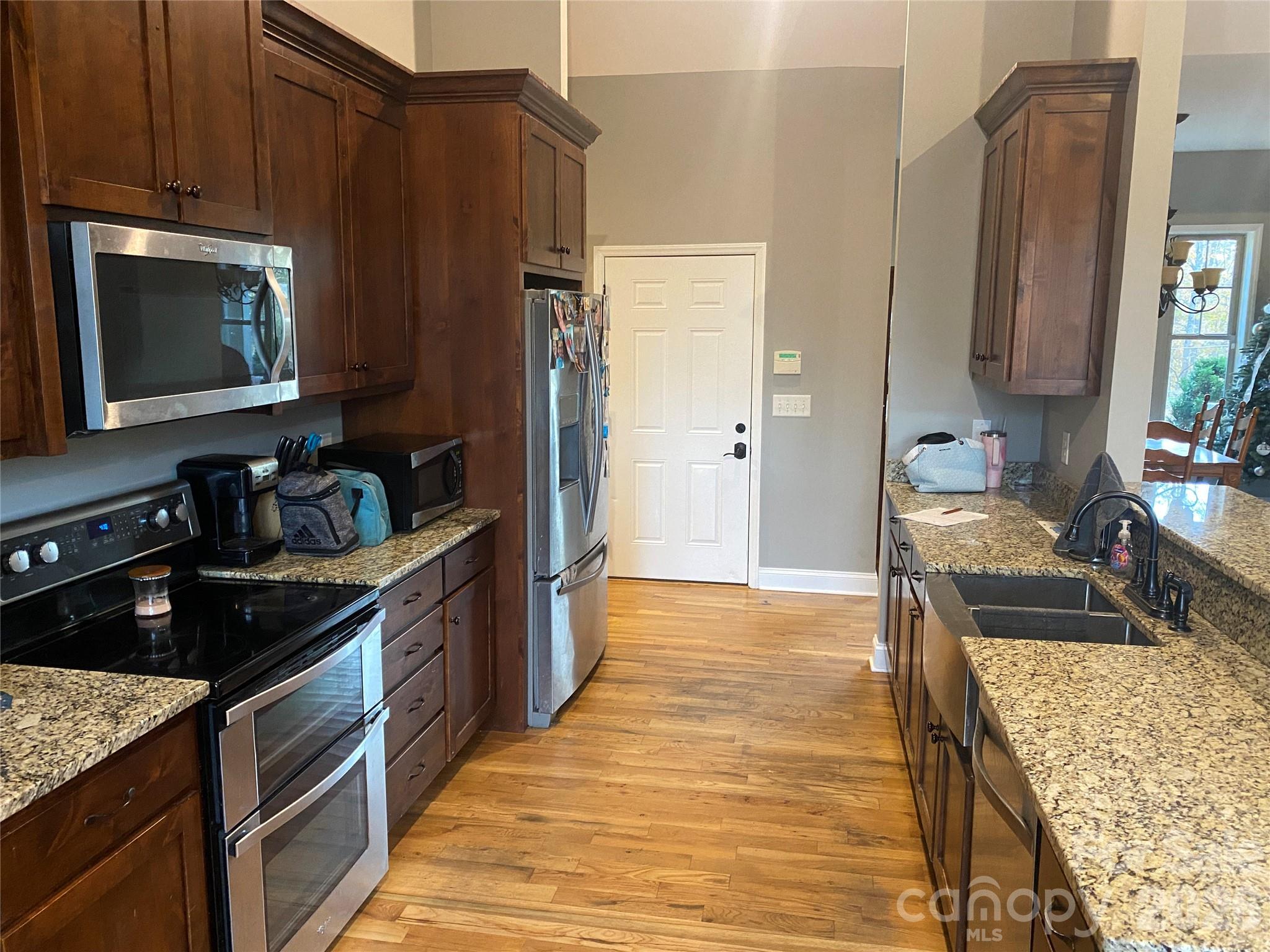 2818 Rockford Road Property Photo 12