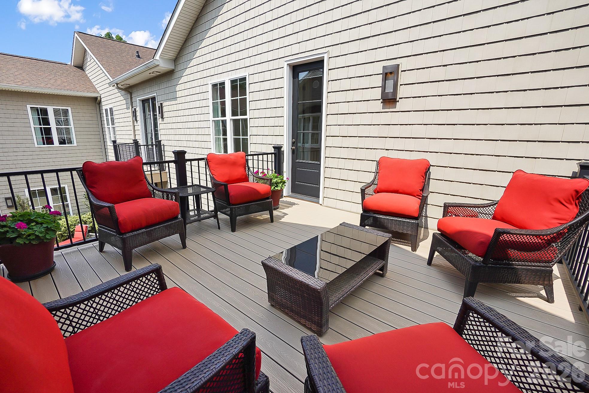 2354 Valelake Road Property Photo 23
