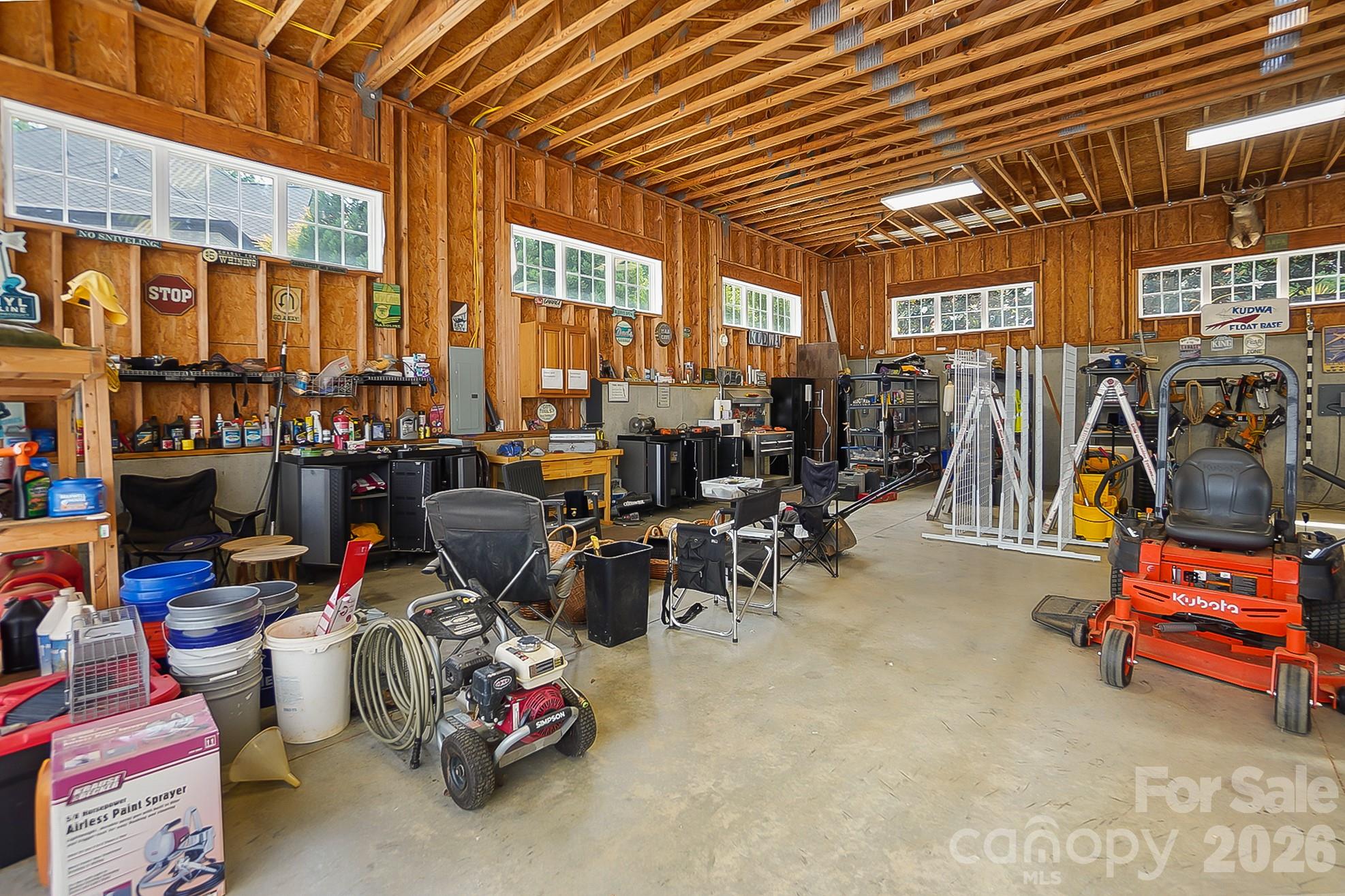 2354 Valelake Road Property Photo 39