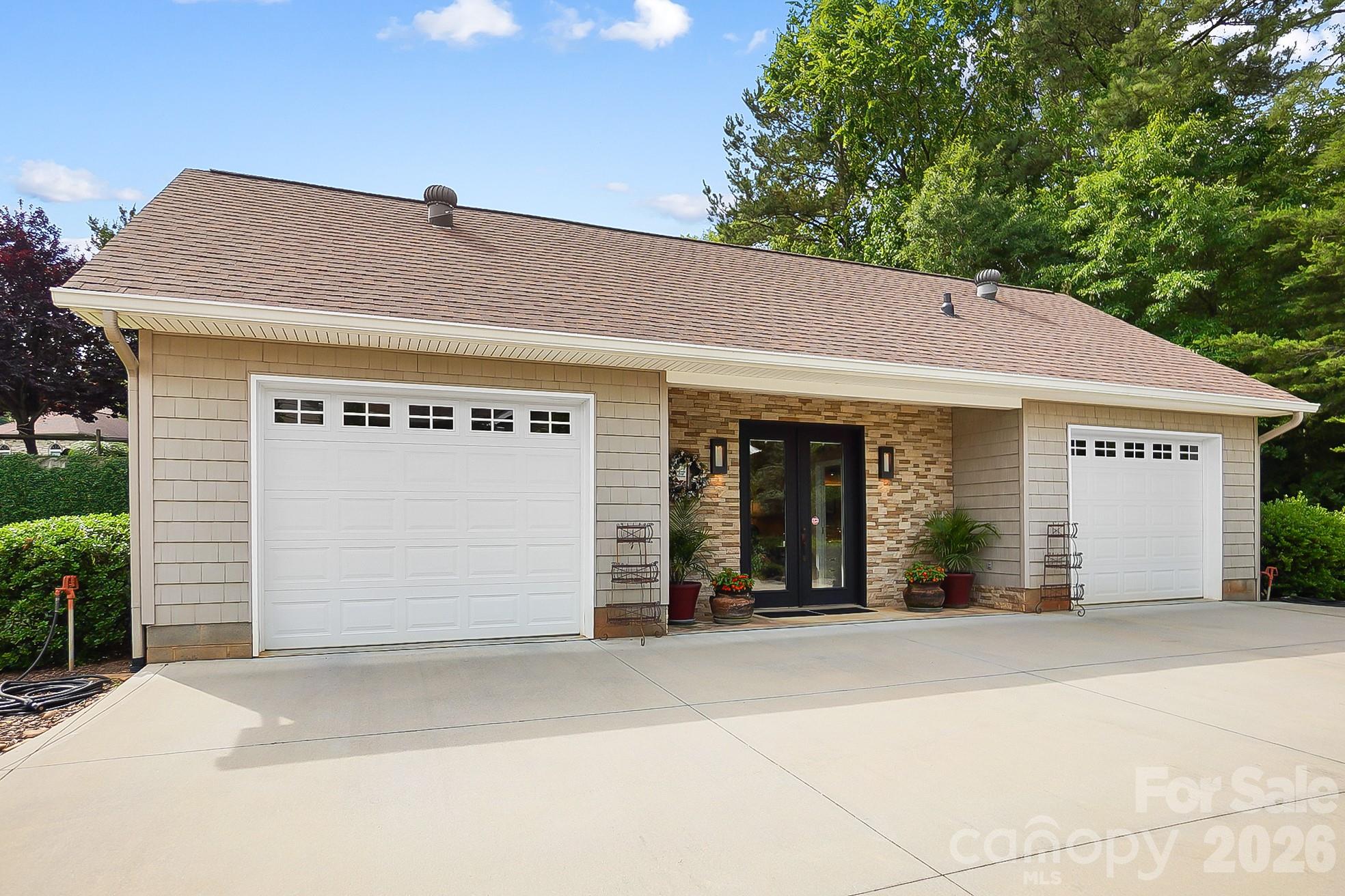 2354 Valelake Road Property Photo 40