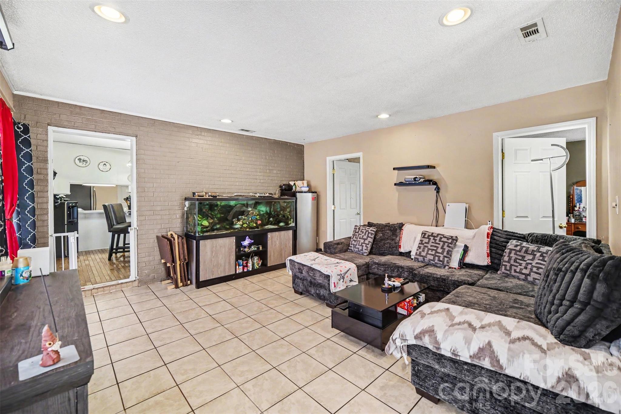 888 Sunbeam Drive Property Photo 15