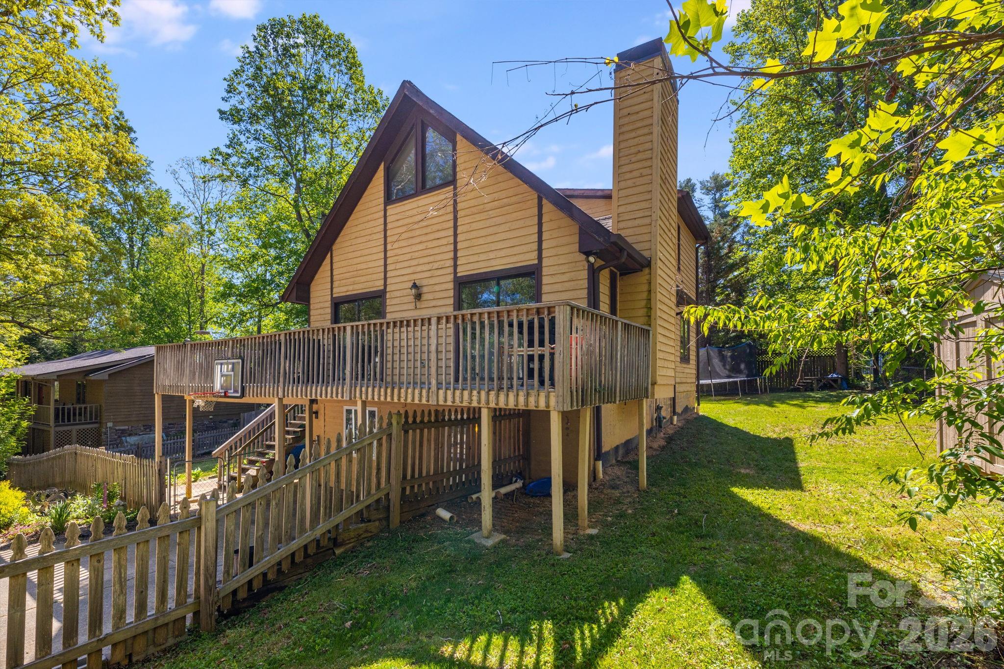 823 Fanning Bridge Road Property Photo 1