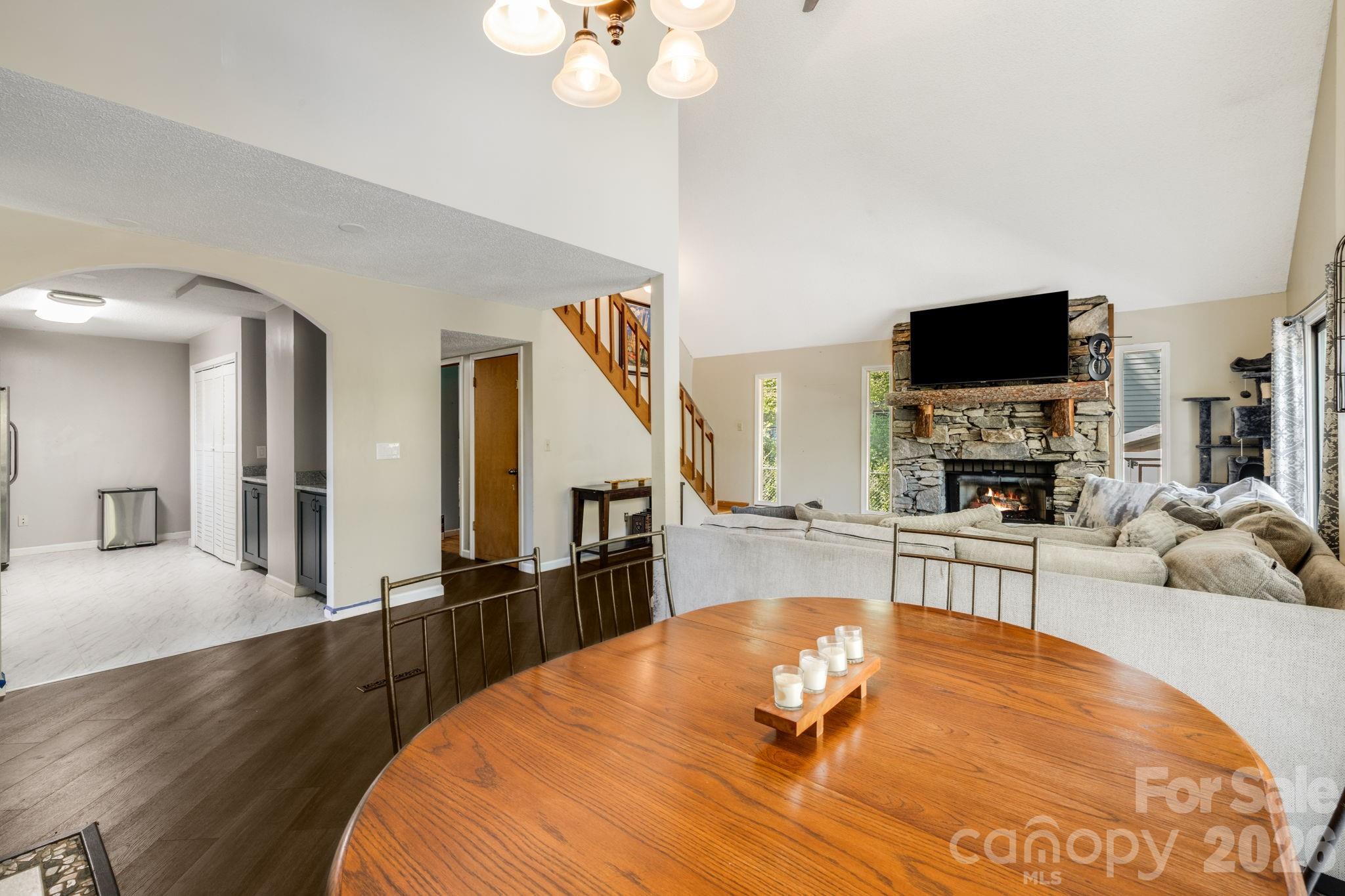 823 Fanning Bridge Road Property Photo 6