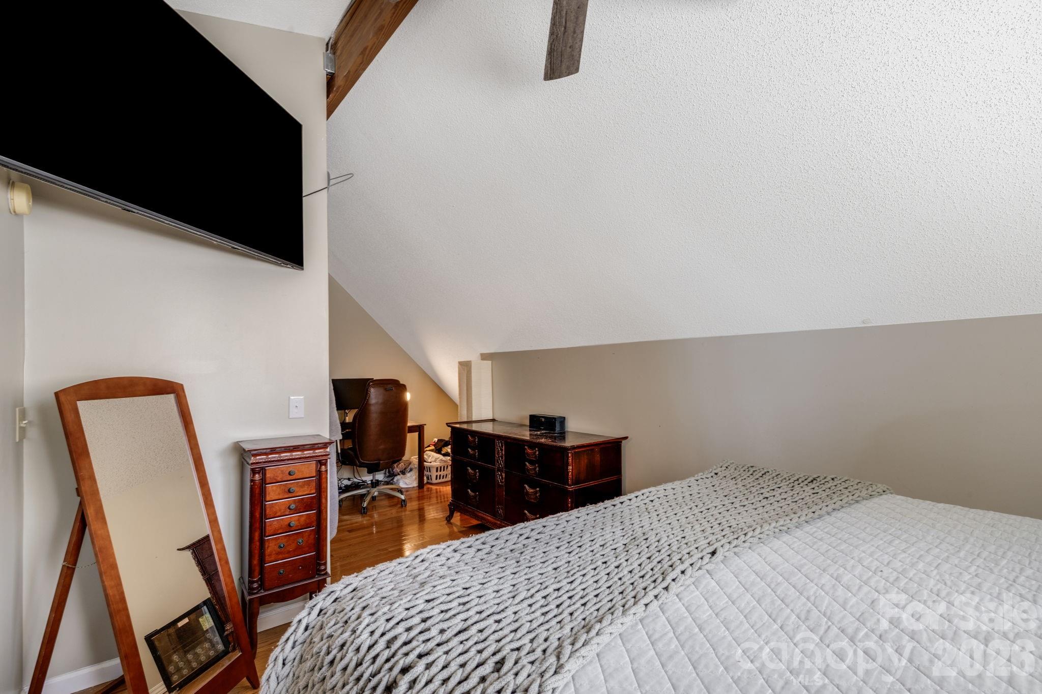 823 Fanning Bridge Road Property Photo 25