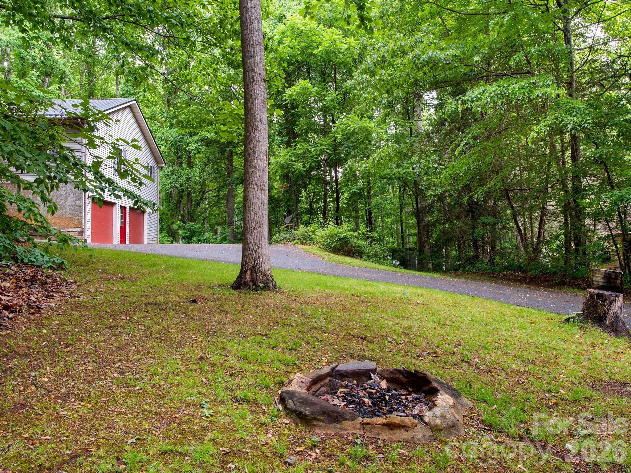 37 Leatherwood Drive 9 Property Photo 4
