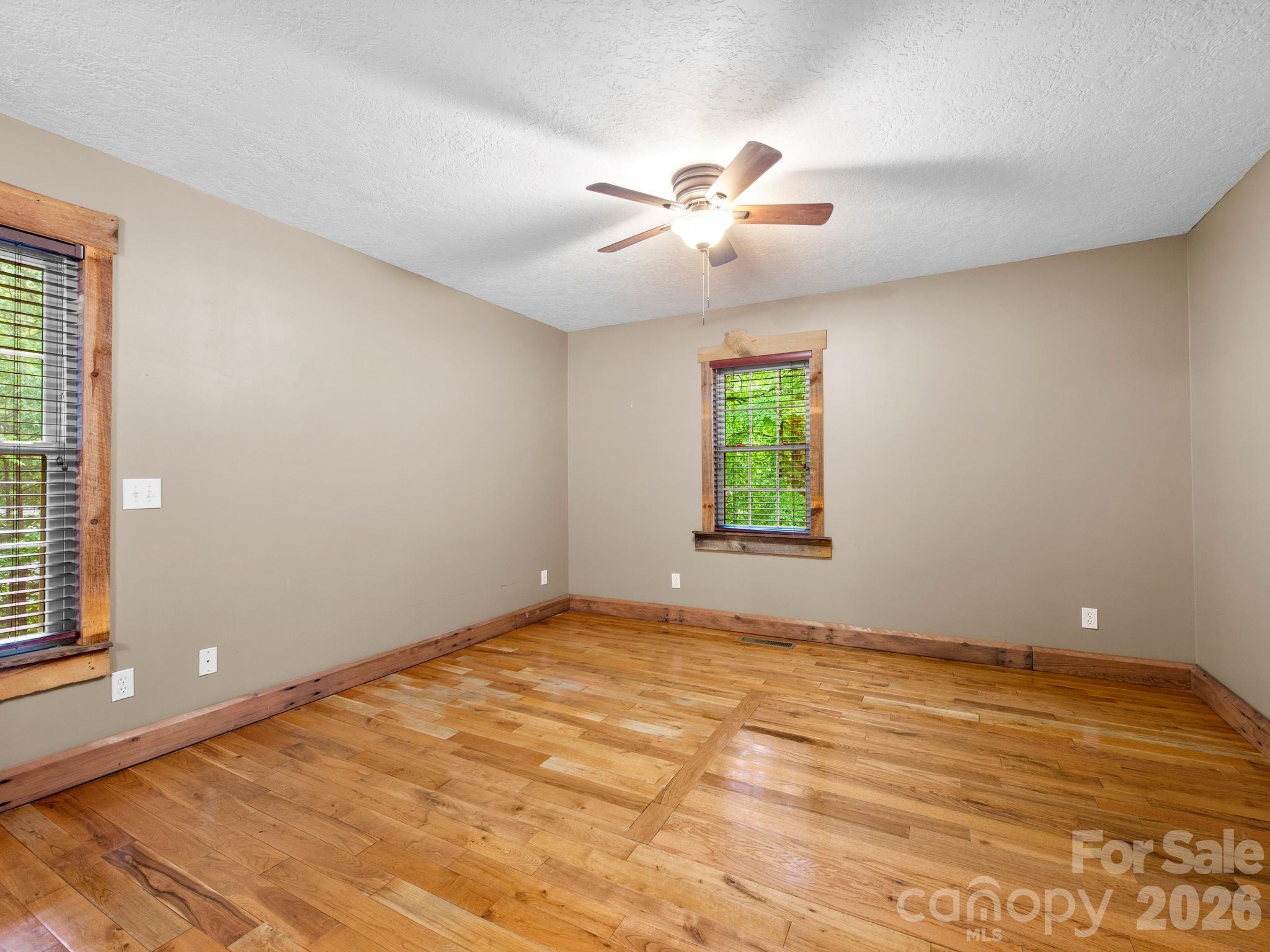 37 Leatherwood Drive 9 Property Photo 21