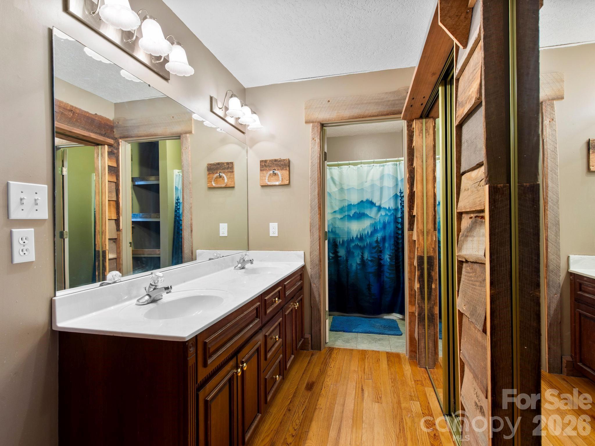 37 Leatherwood Drive 9 Property Photo 23