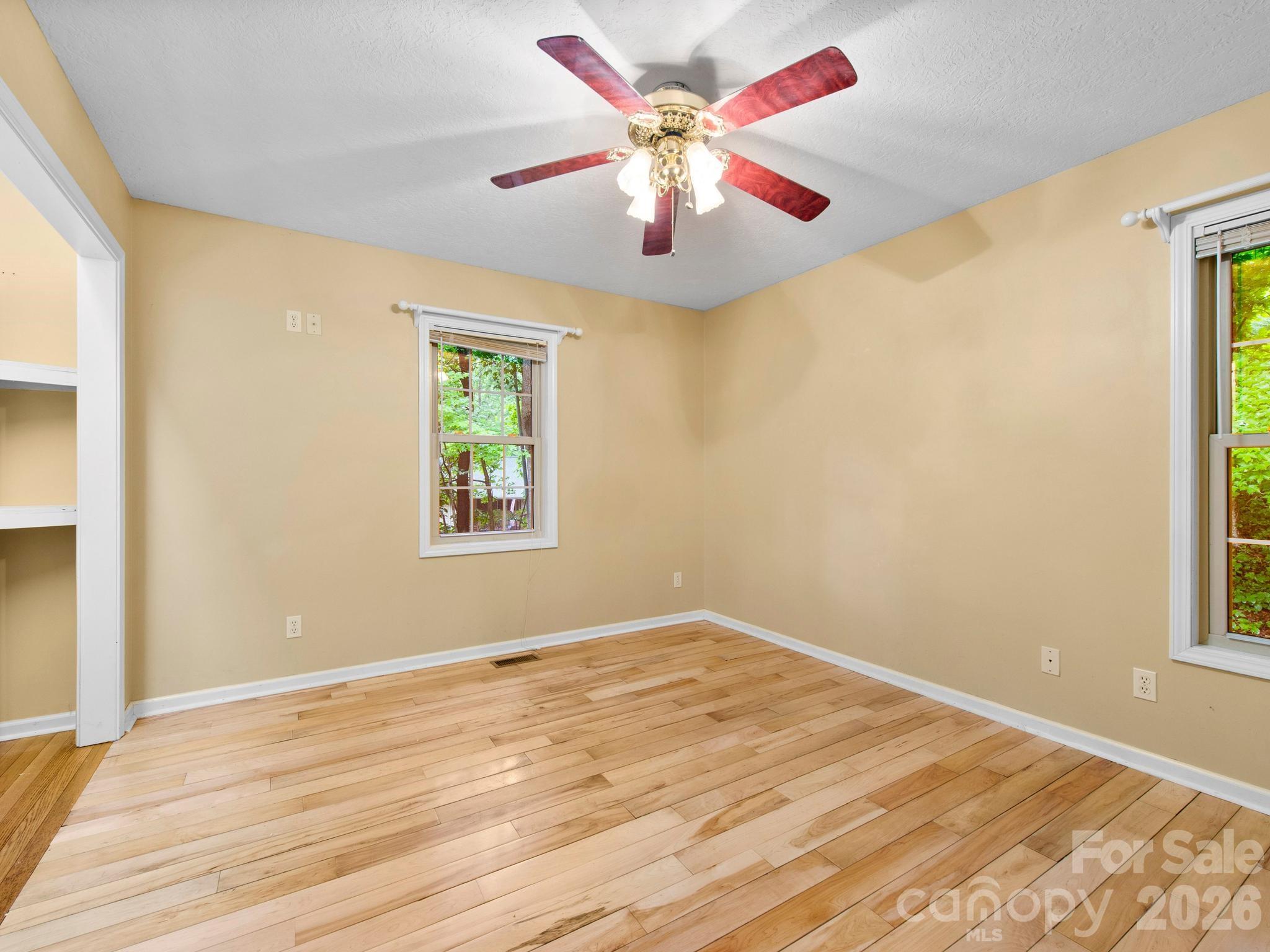 37 Leatherwood Drive 9 Property Photo 29