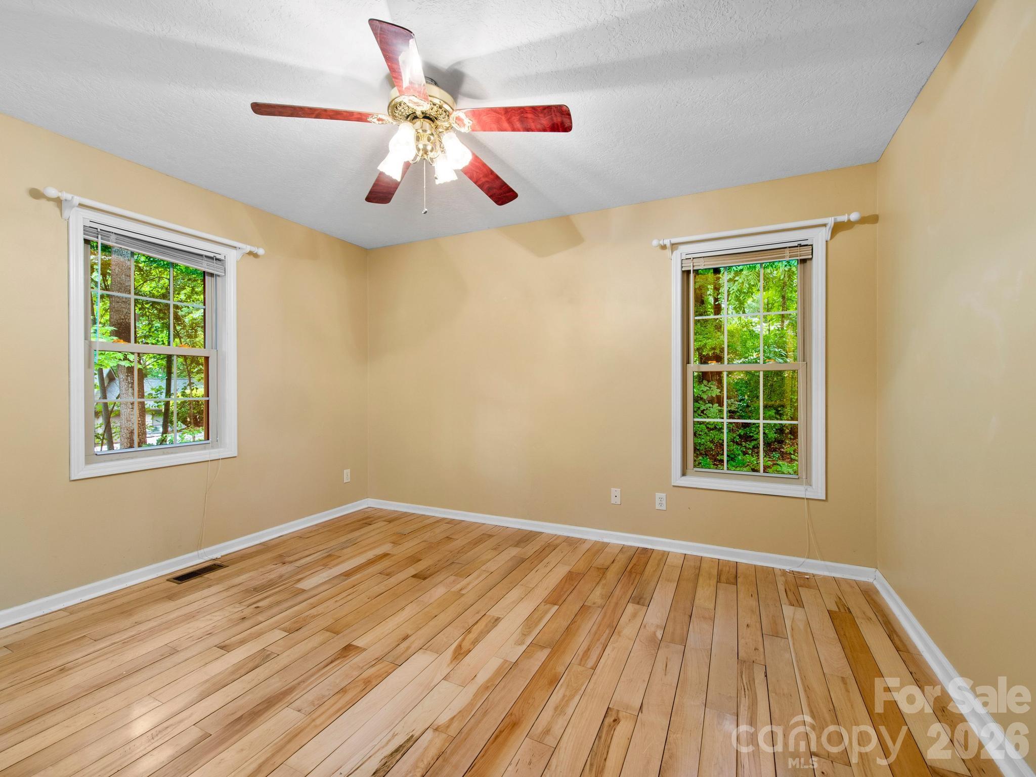 37 Leatherwood Drive 9 Property Photo 30