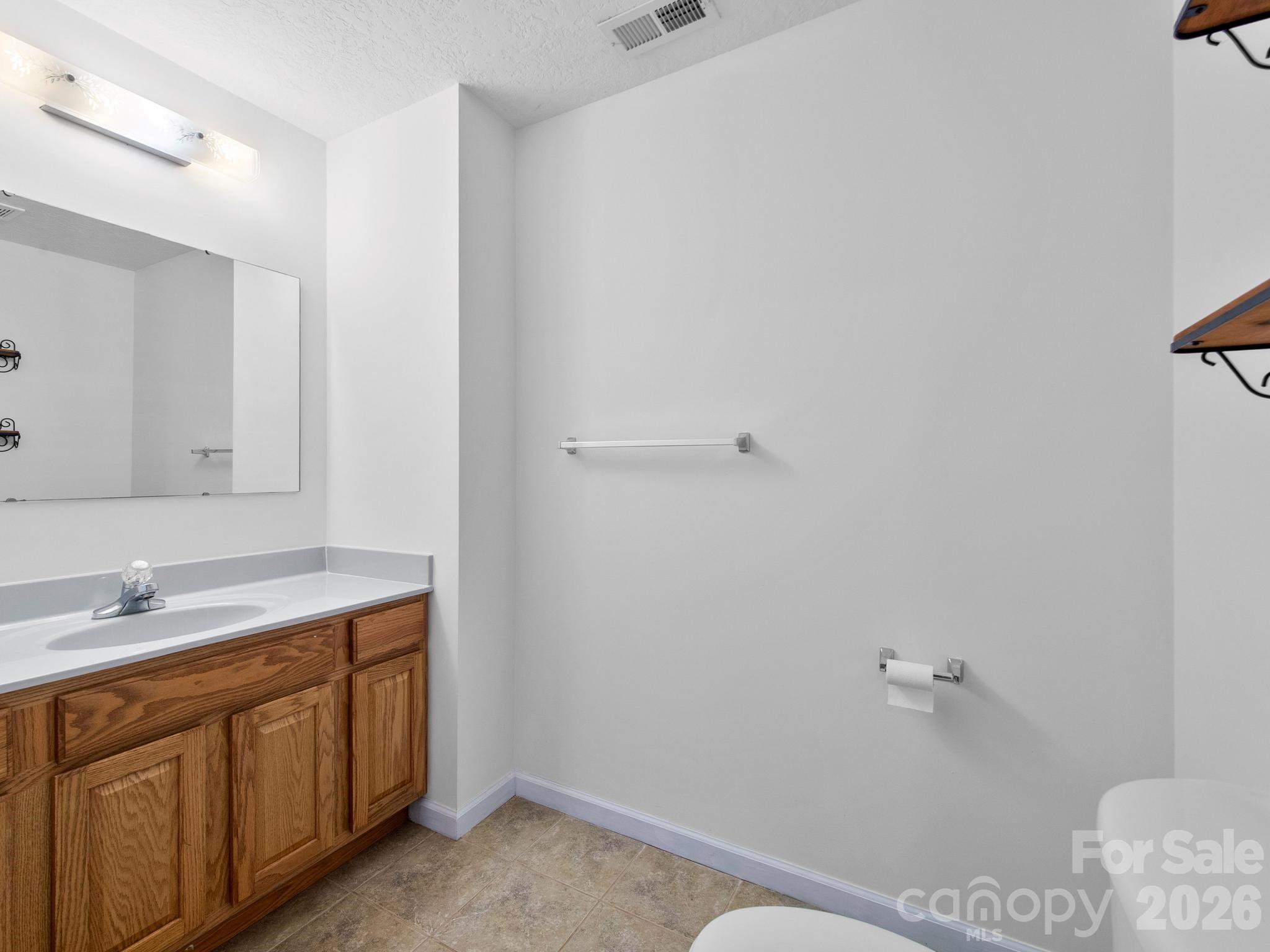 37 Leatherwood Drive 9 Property Photo 31