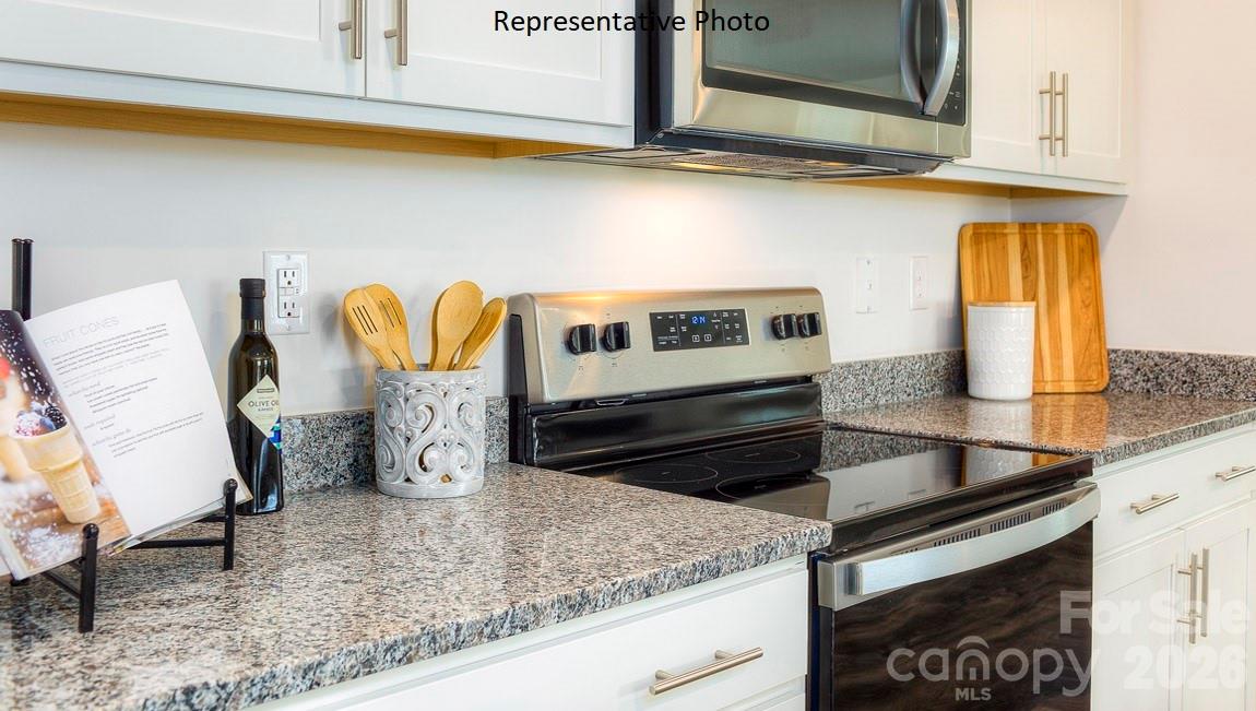 1371 Mammoth Road Property Photo 7