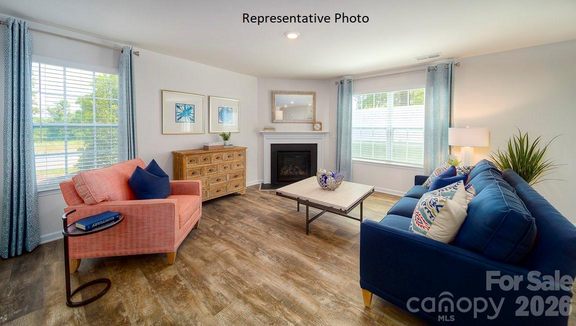1371 Mammoth Road Property Photo 9
