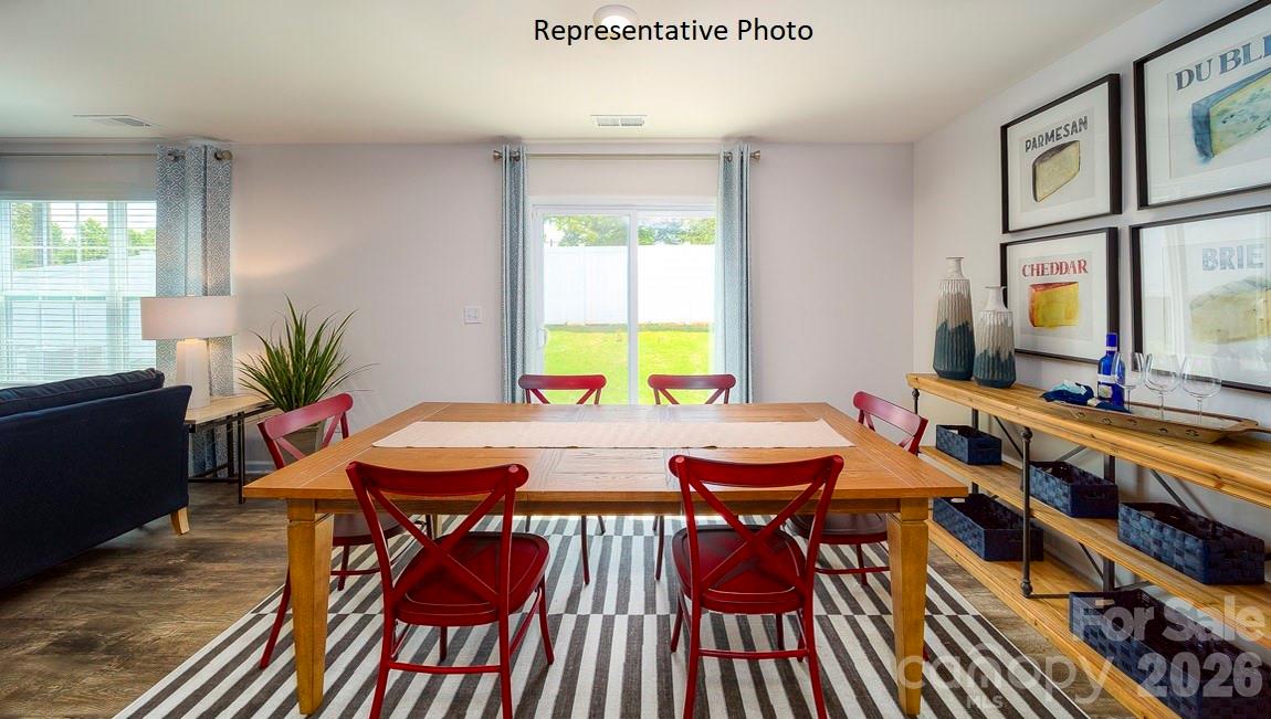 1371 Mammoth Road Property Photo 14
