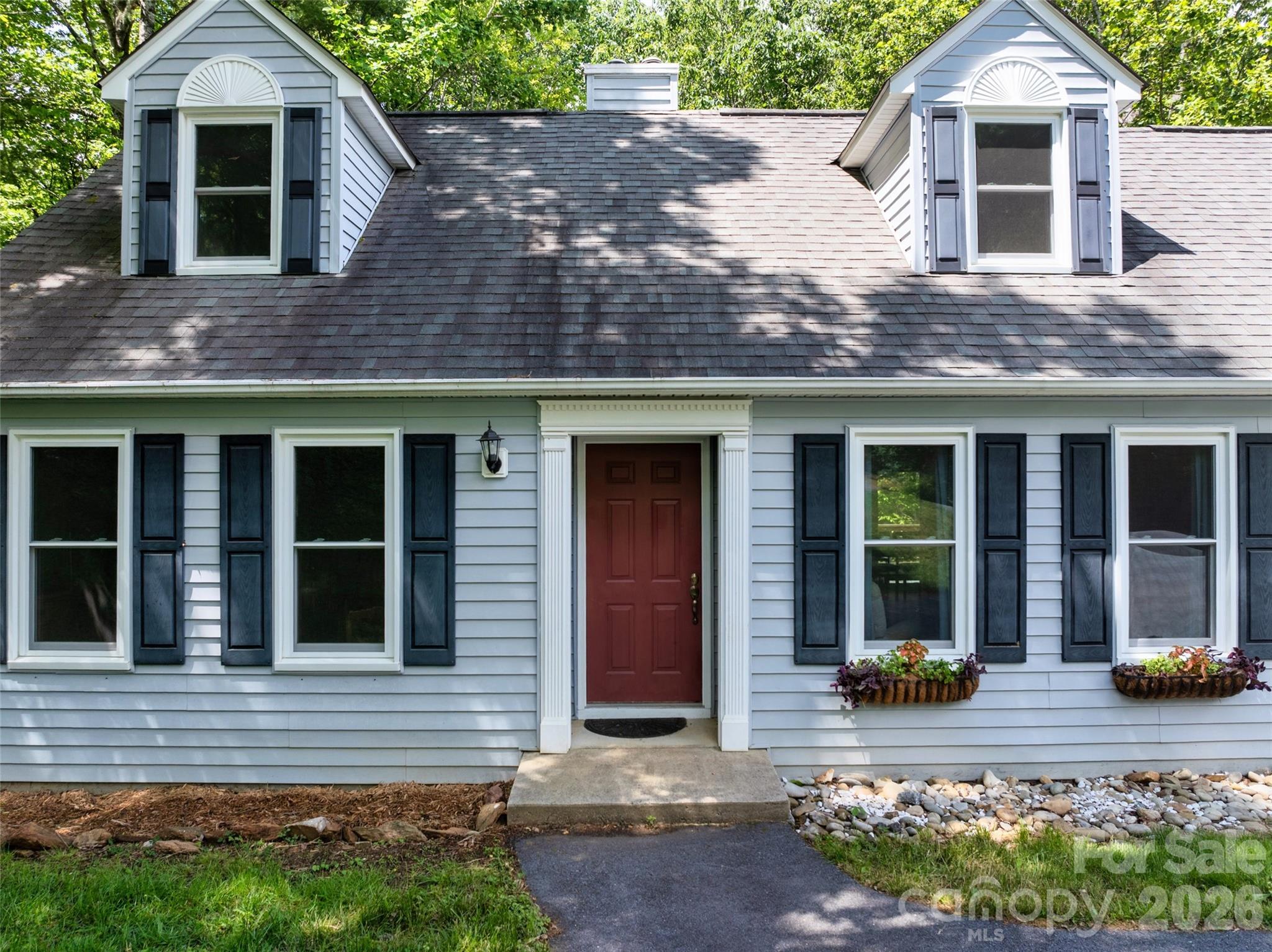 18 Tarragon Place Property Photo 4