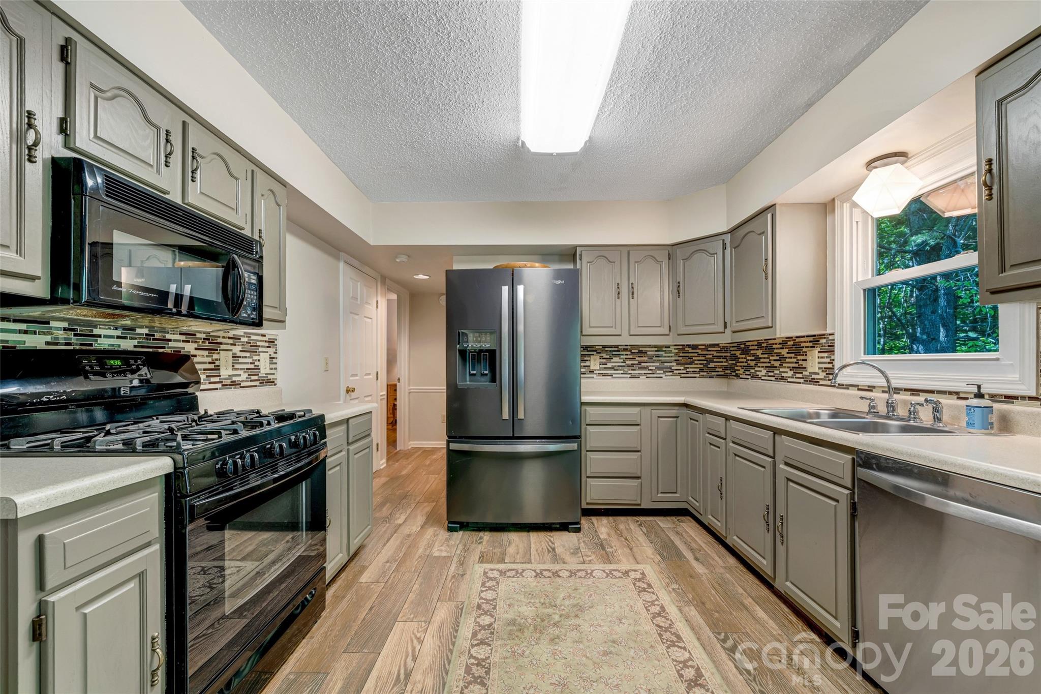 18 Tarragon Place Property Photo 9