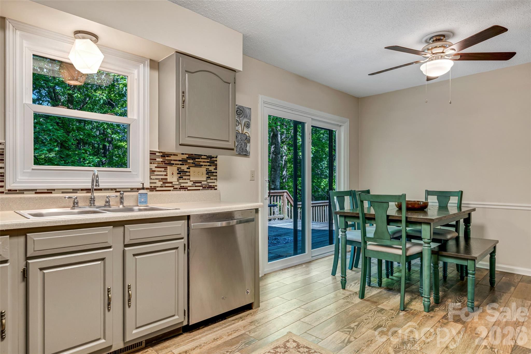18 Tarragon Place Property Photo 12