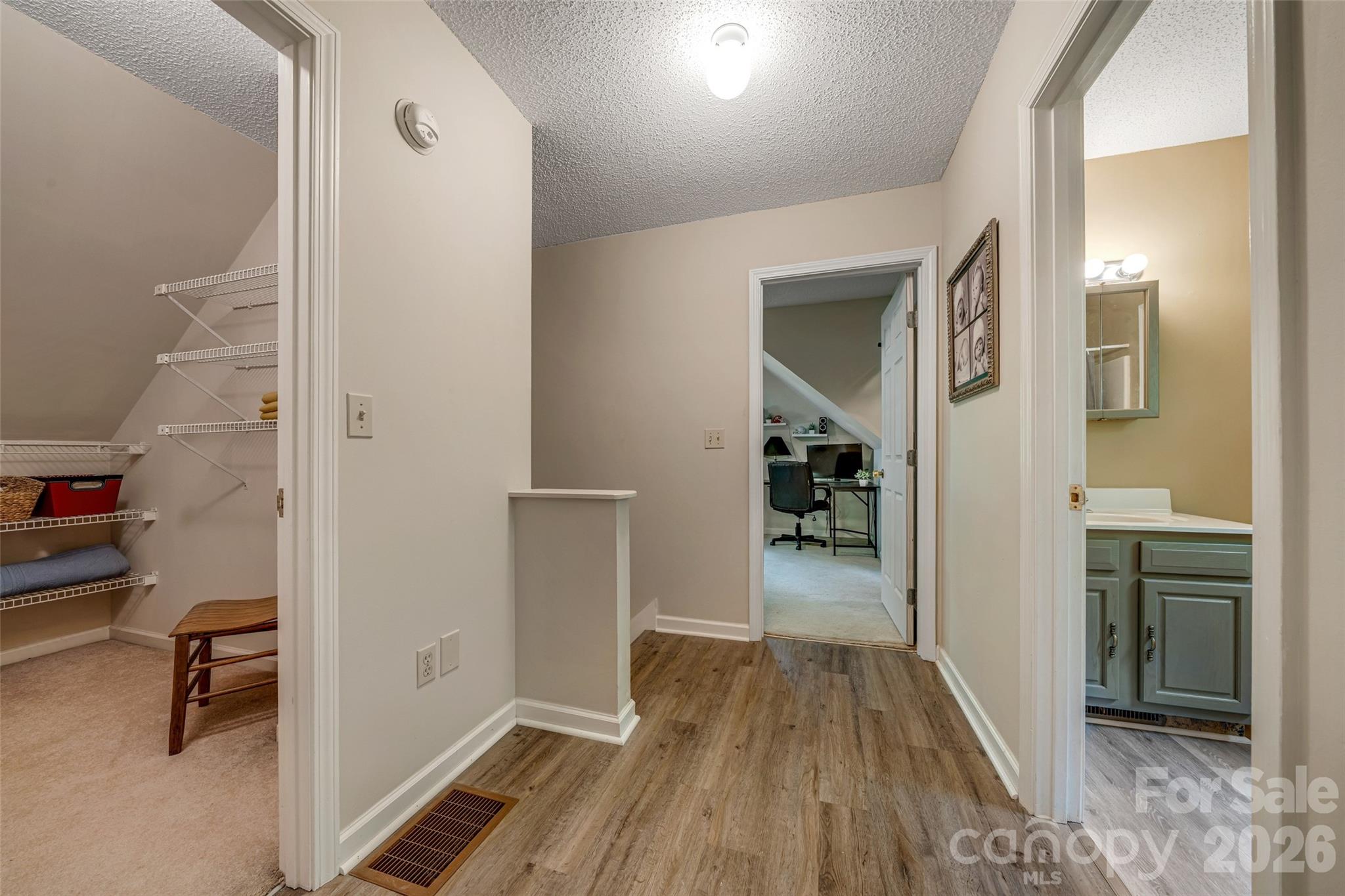 18 Tarragon Place Property Photo 33