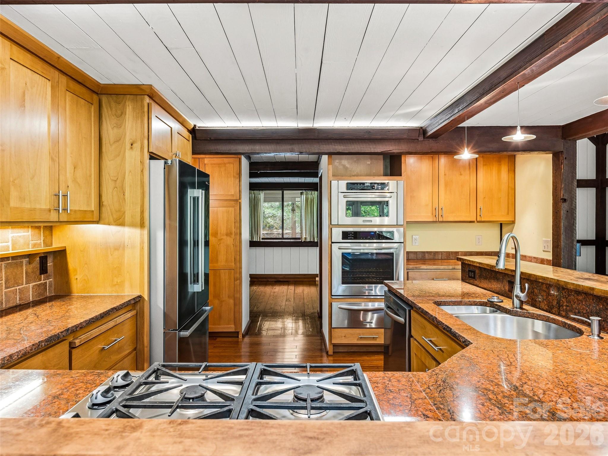 33 Southerland Road Property Photo 10