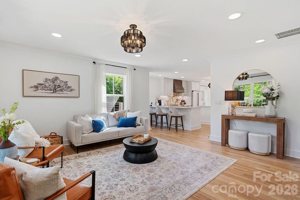 1939 Academy Street Property Photo 2