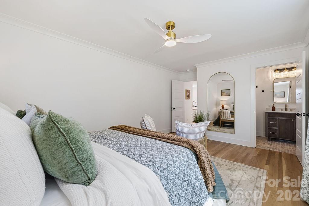 1939 Academy Street Property Photo 12