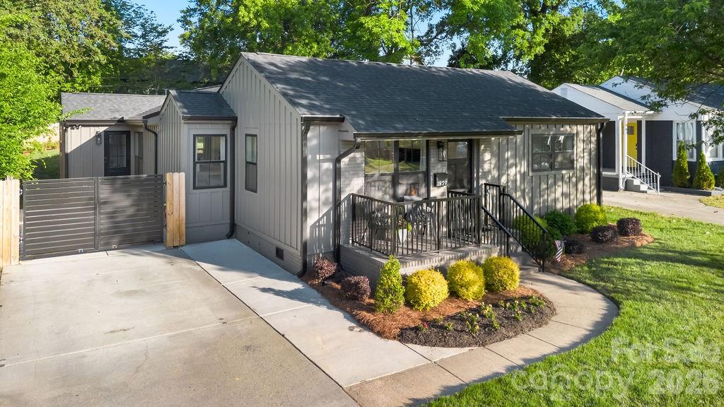 1939 Academy Street Property Photo 35