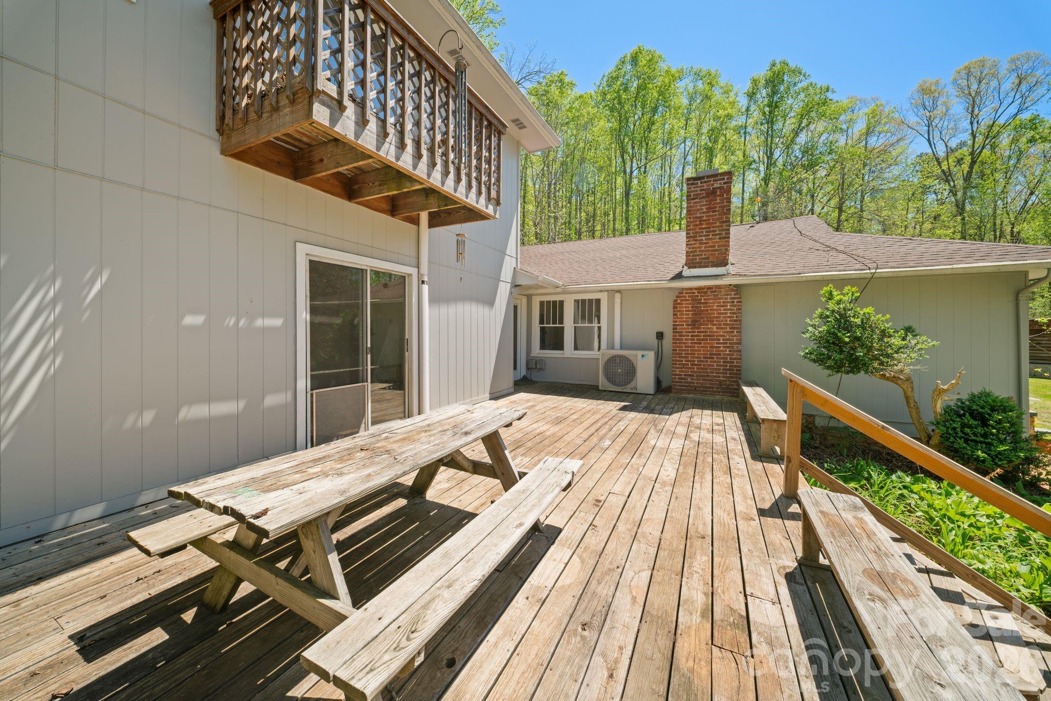 290 Hookers Gap Road Property Photo 4