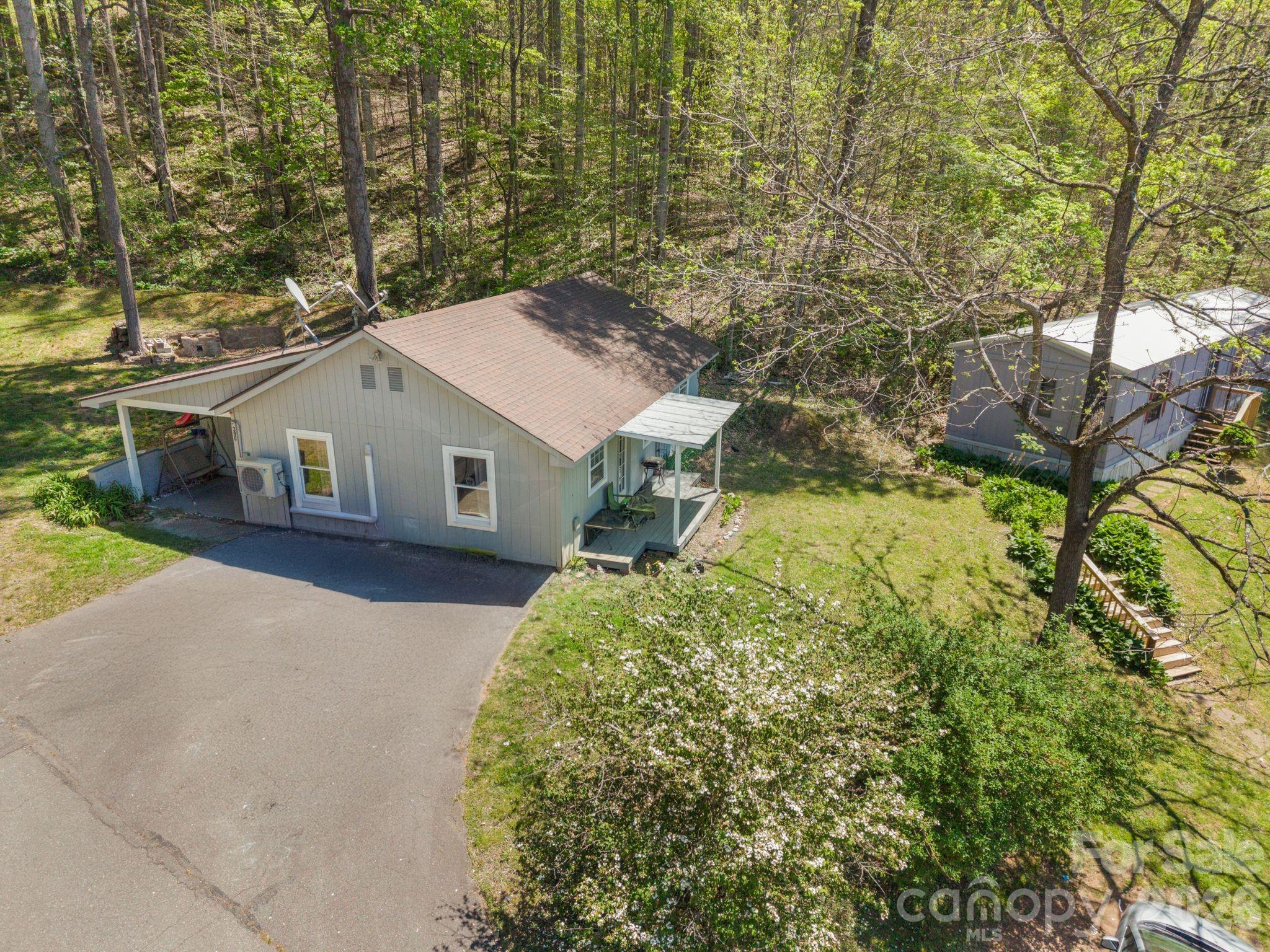 290 Hookers Gap Road Property Photo 8