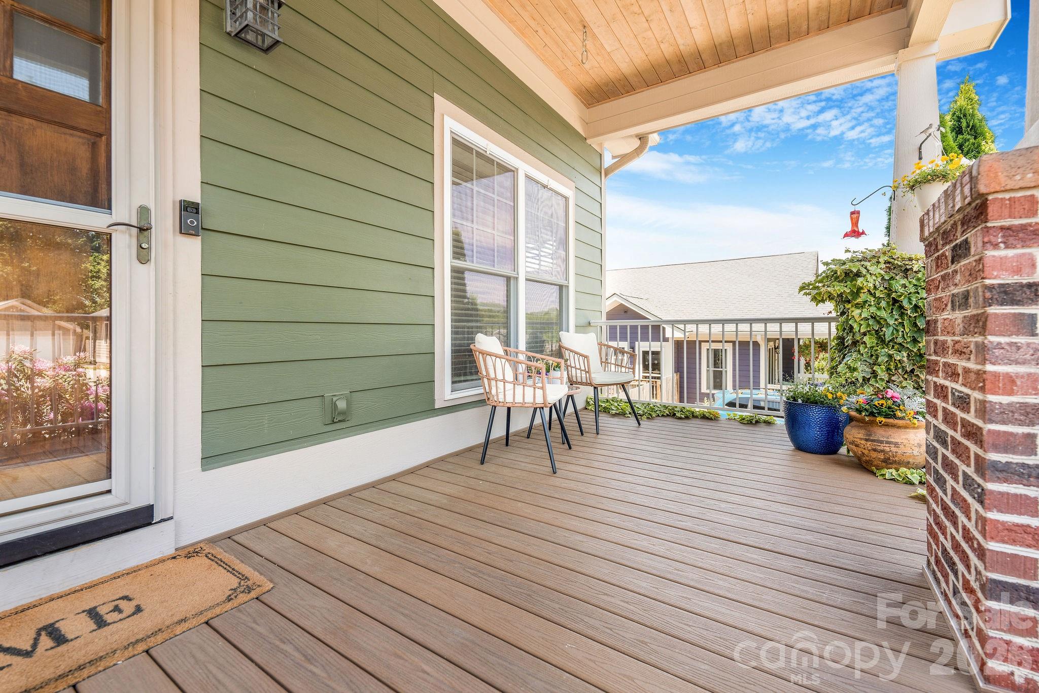 157 Estelle Park Drive Property Photo 8