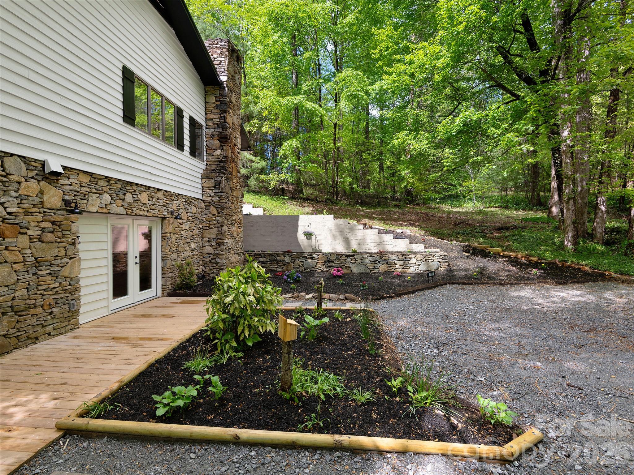 209 Ivy Hill Road Property Photo 25